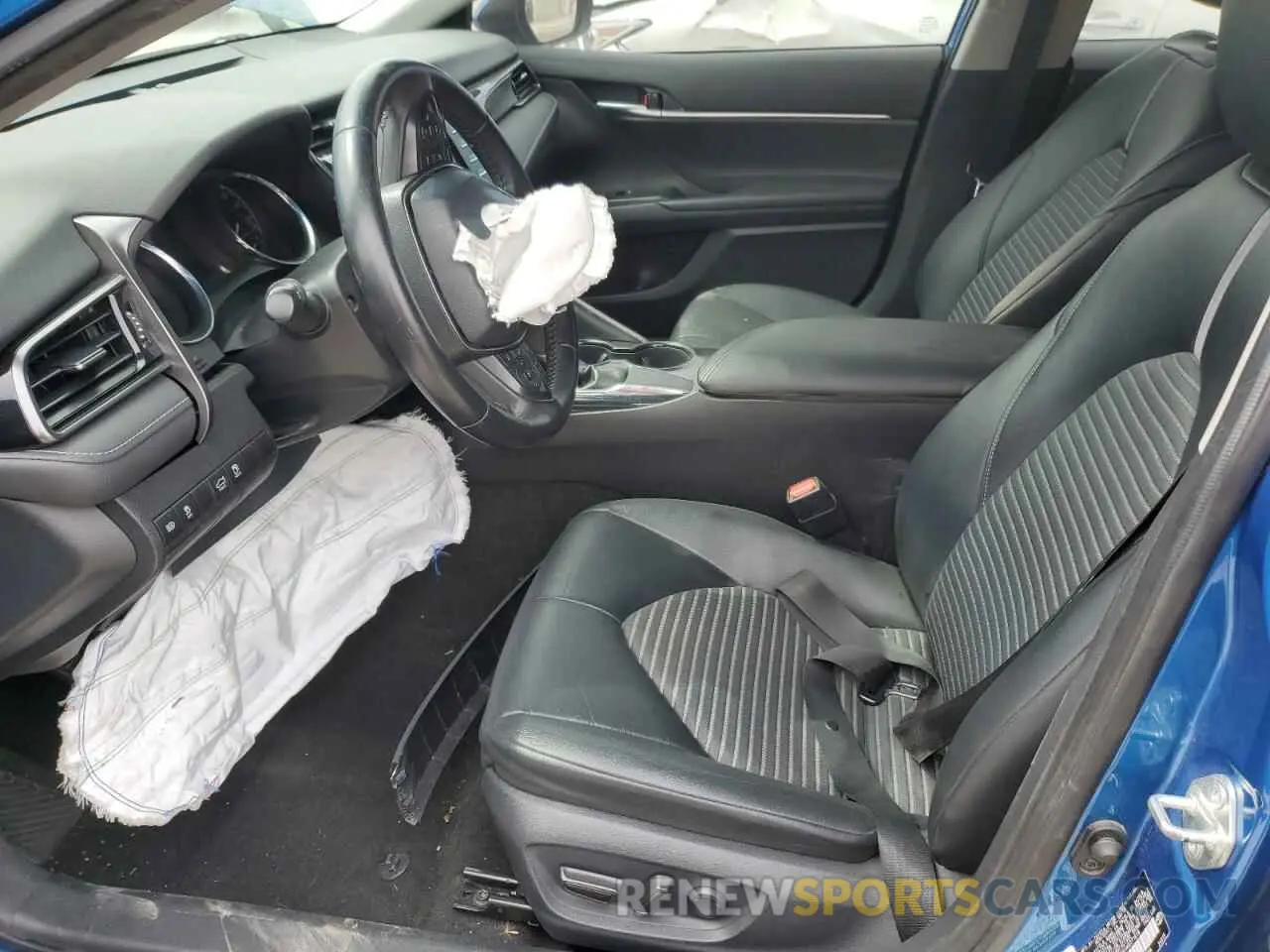 7 Photograph of a damaged car 4T1B11HK4KU271619 TOYOTA CAMRY 2019