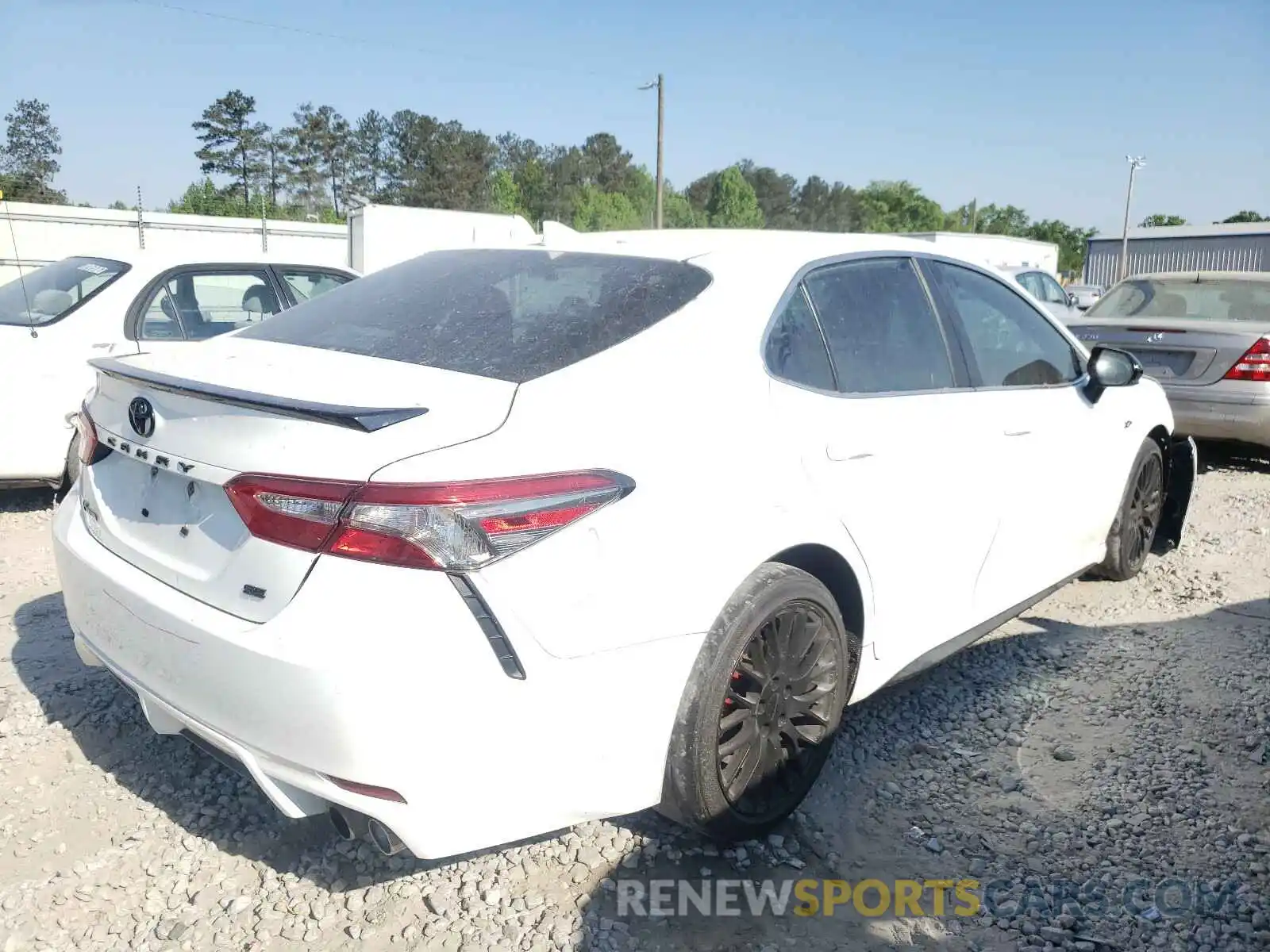 4 Photograph of a damaged car 4T1B11HK4KU272849 TOYOTA CAMRY 2019