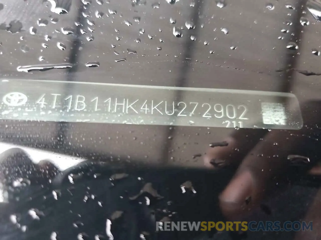 12 Photograph of a damaged car 4T1B11HK4KU272902 TOYOTA CAMRY 2019