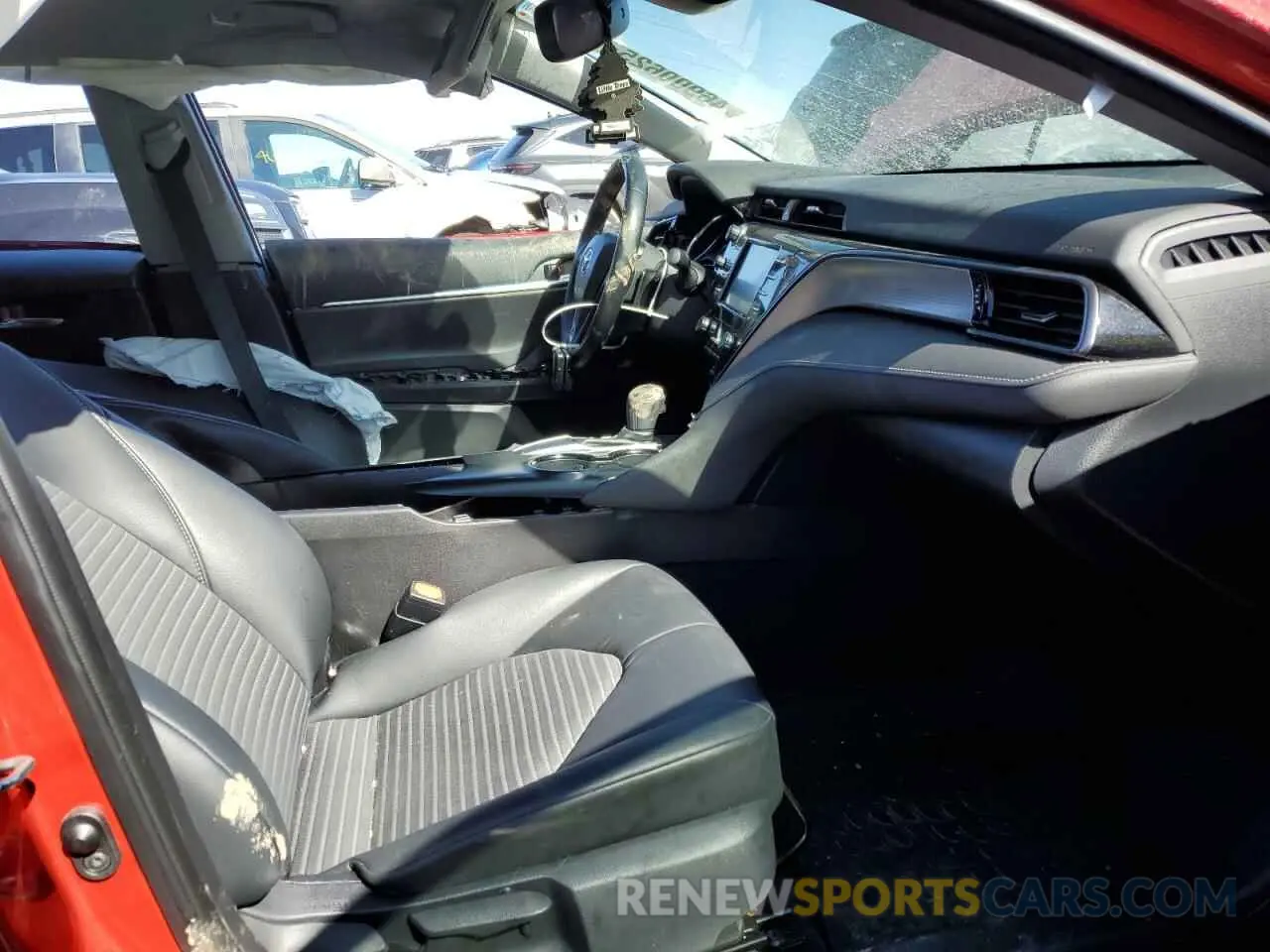 7 Photograph of a damaged car 4T1B11HK4KU274942 TOYOTA CAMRY 2019