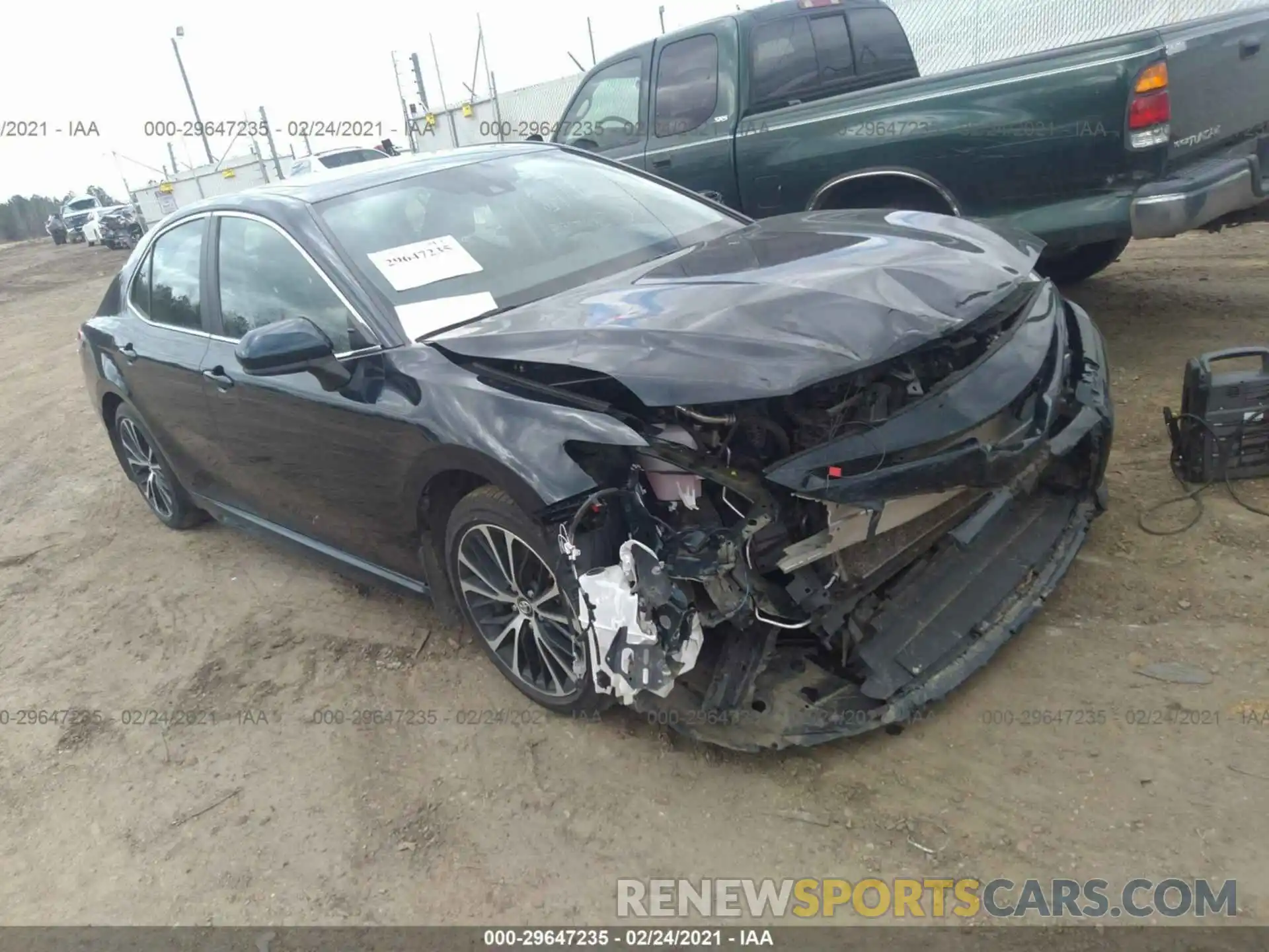 1 Photograph of a damaged car 4T1B11HK4KU275587 TOYOTA CAMRY 2019