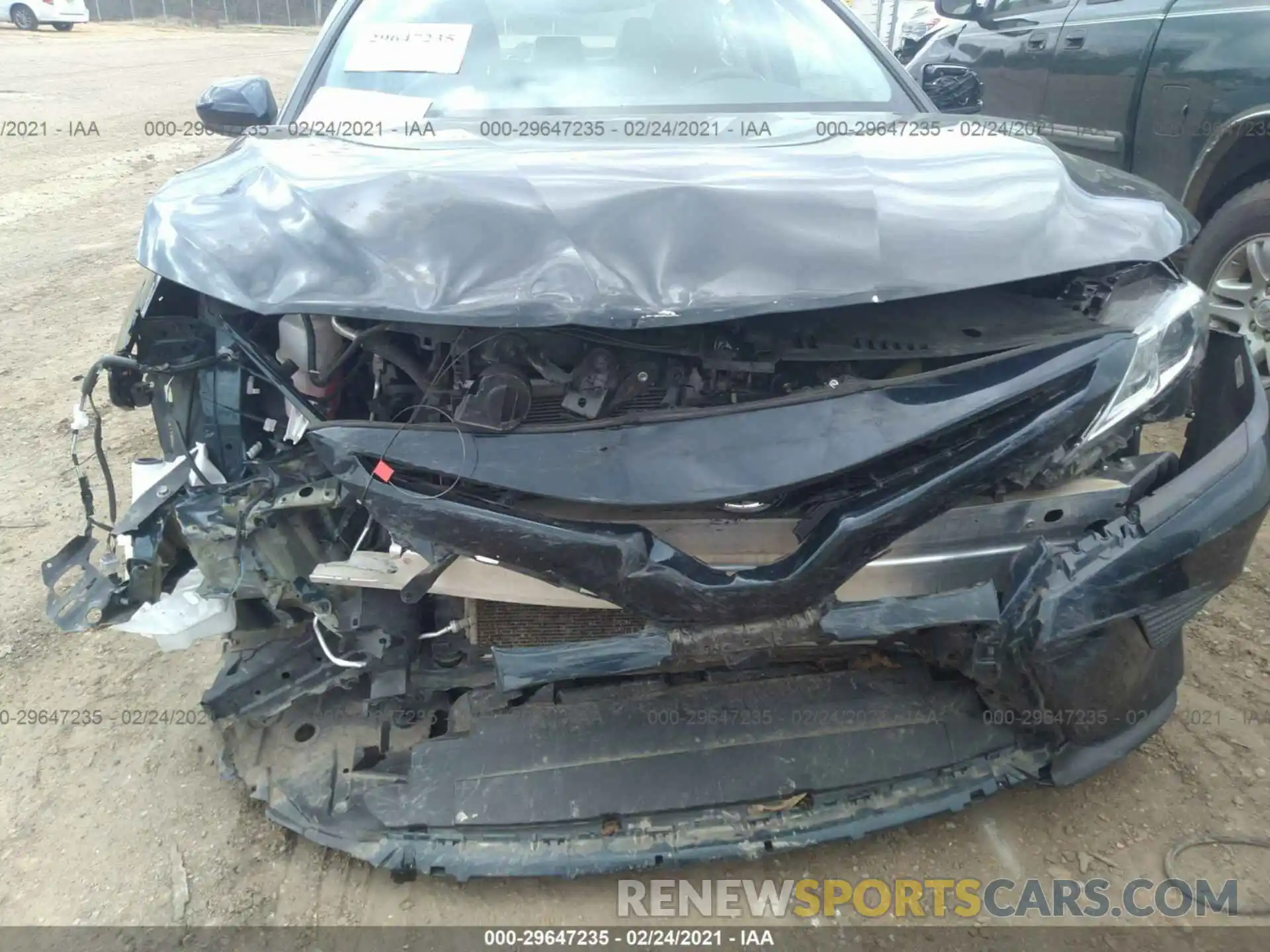 6 Photograph of a damaged car 4T1B11HK4KU275587 TOYOTA CAMRY 2019