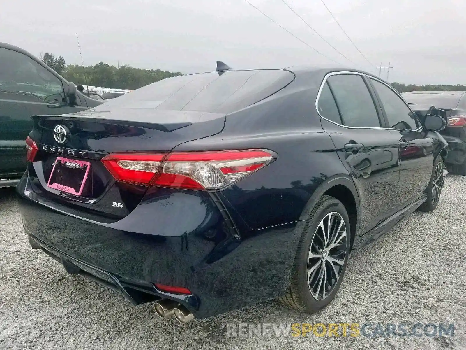 4 Photograph of a damaged car 4T1B11HK4KU276724 TOYOTA CAMRY 2019