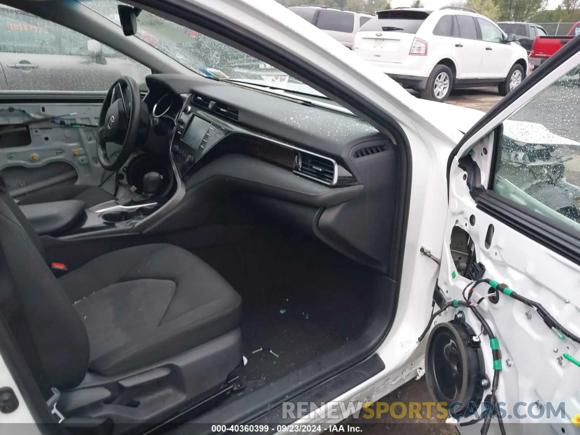 5 Photograph of a damaged car 4T1B11HK4KU278618 TOYOTA CAMRY 2019
