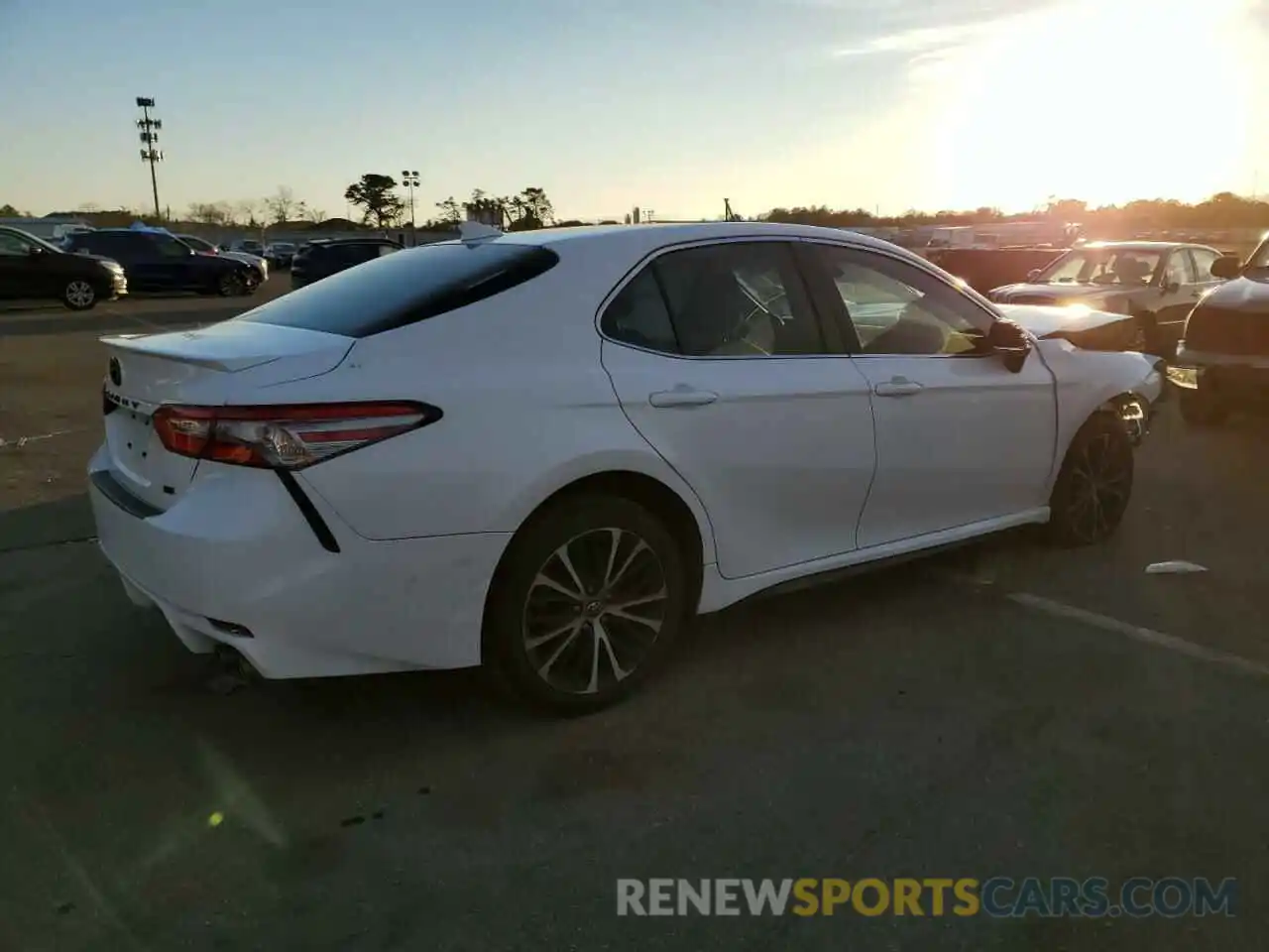 3 Photograph of a damaged car 4T1B11HK4KU283799 TOYOTA CAMRY 2019