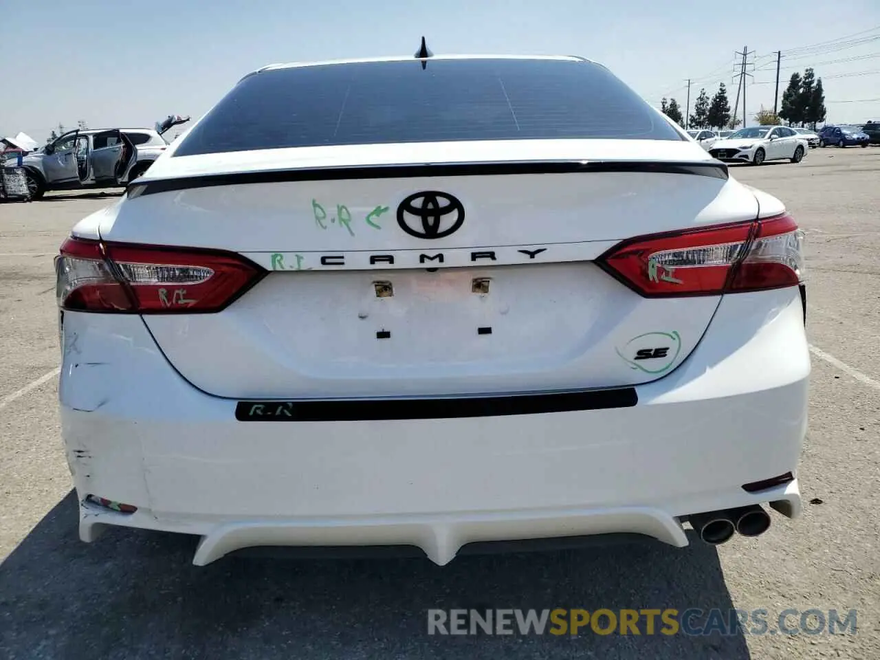 6 Photograph of a damaged car 4T1B11HK4KU284211 TOYOTA CAMRY 2019