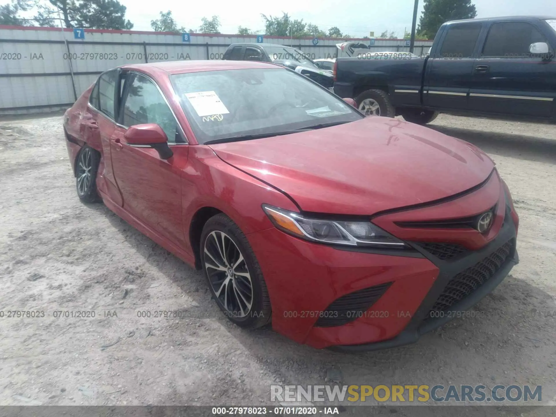 1 Photograph of a damaged car 4T1B11HK4KU284662 TOYOTA CAMRY 2019