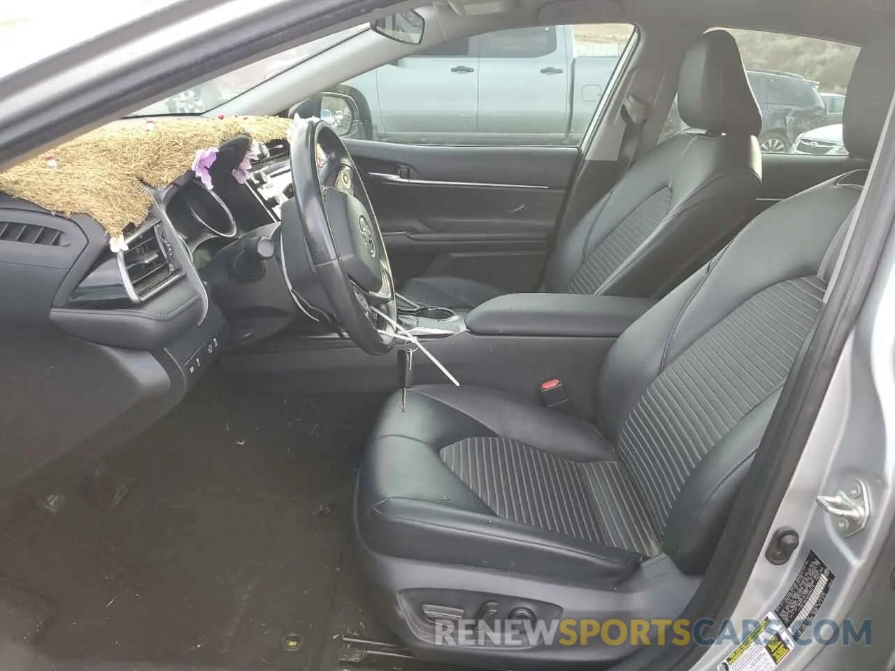 7 Photograph of a damaged car 4T1B11HK4KU288470 TOYOTA CAMRY 2019