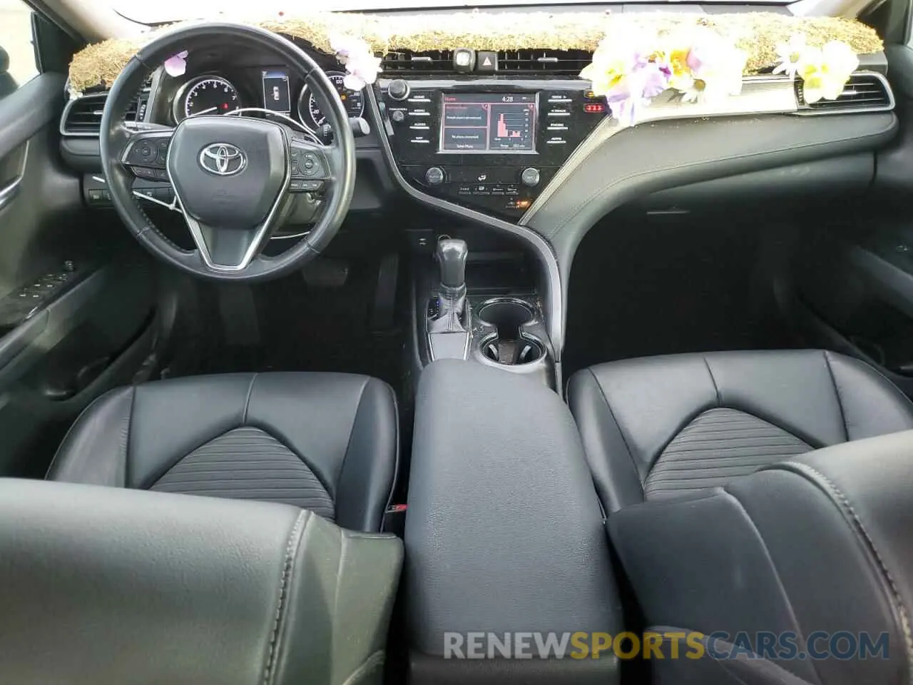 8 Photograph of a damaged car 4T1B11HK4KU288470 TOYOTA CAMRY 2019