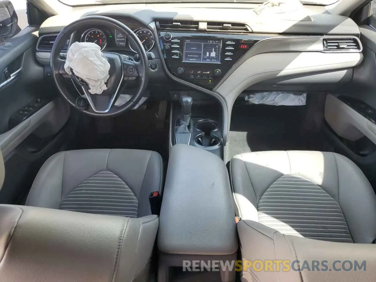 8 Photograph of a damaged car 4T1B11HK4KU290493 TOYOTA CAMRY 2019