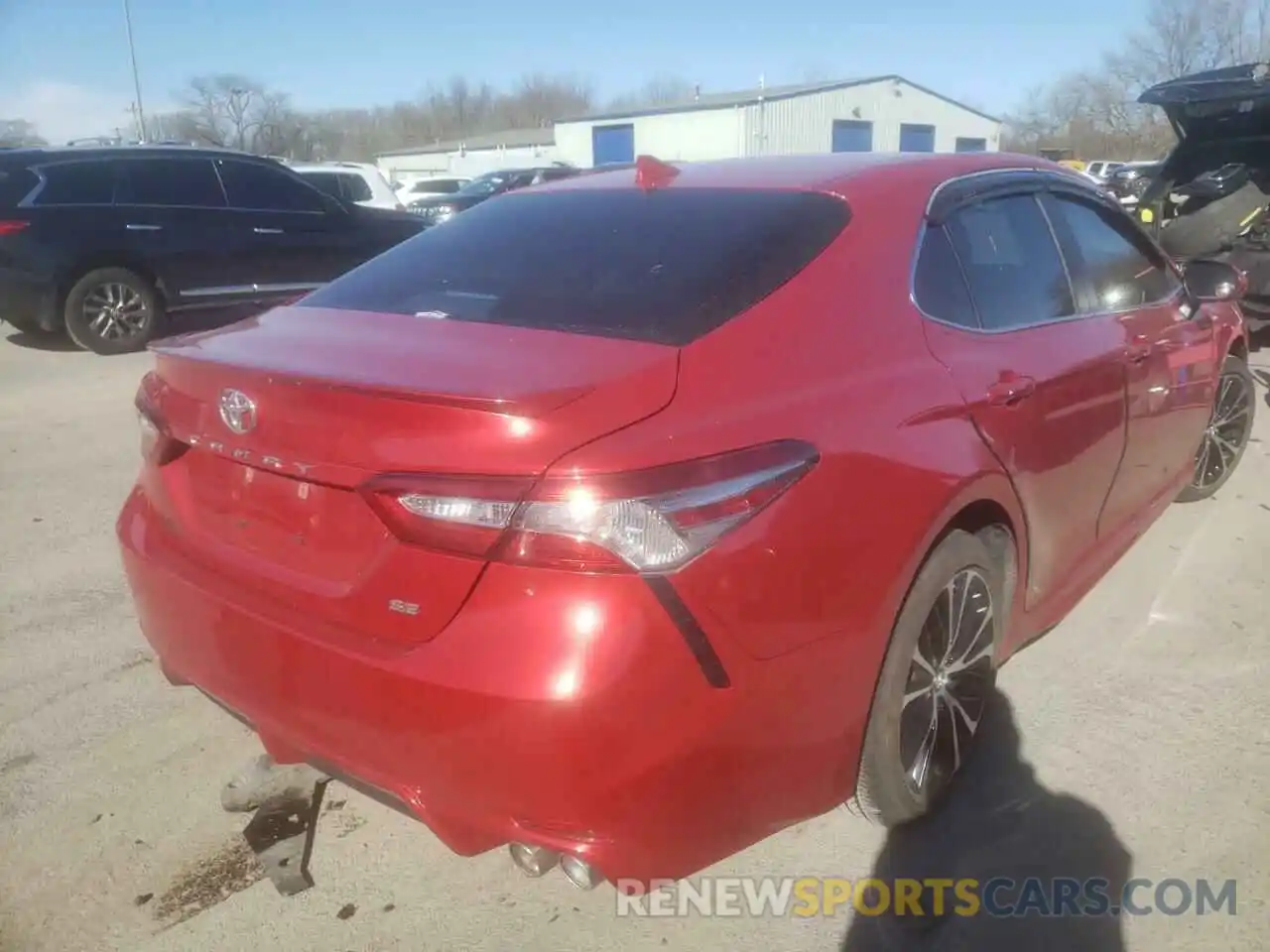 4 Photograph of a damaged car 4T1B11HK4KU292468 TOYOTA CAMRY 2019