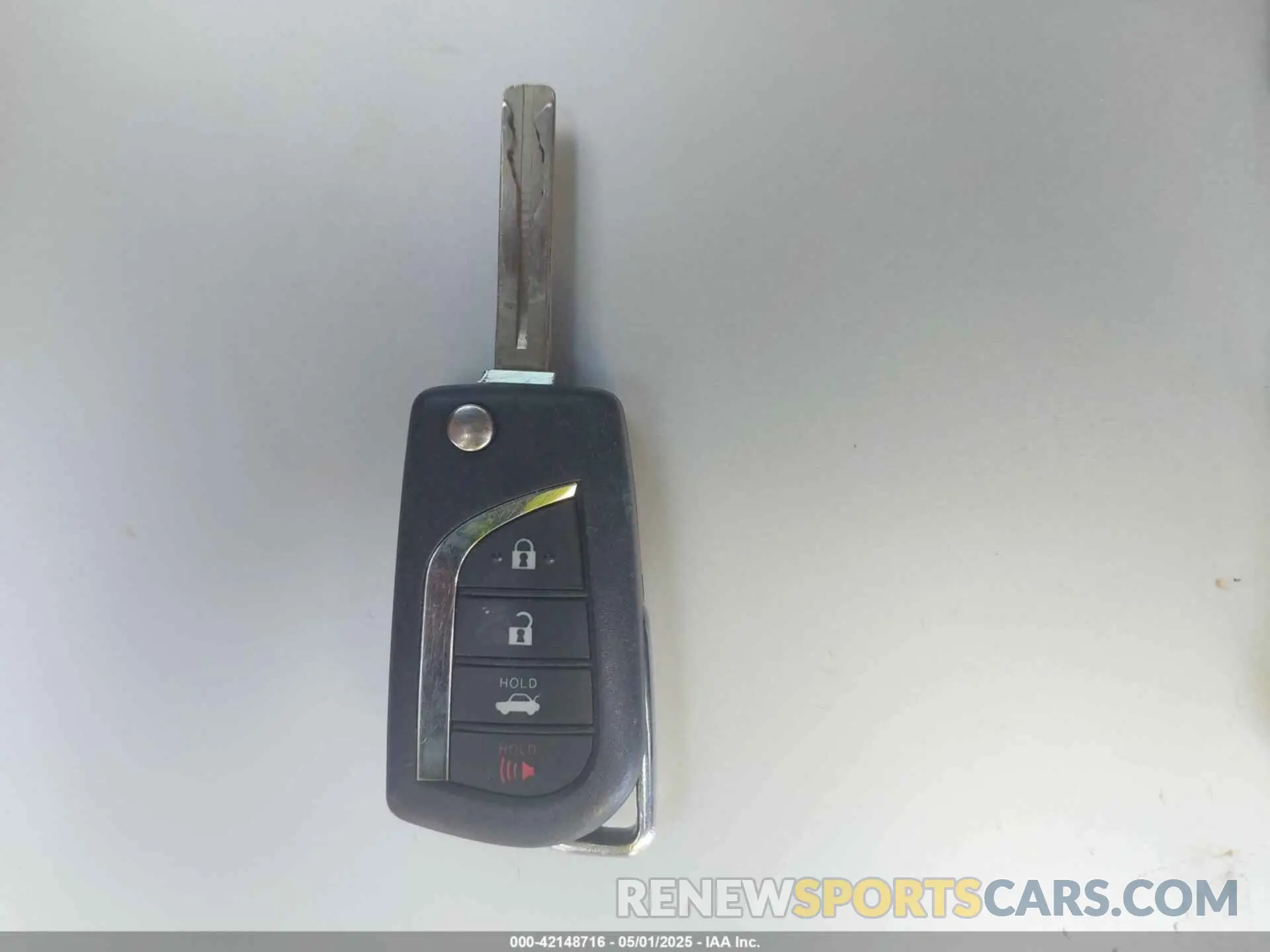 11 Photograph of a damaged car 4T1B11HK4KU293216 TOYOTA CAMRY 2019
