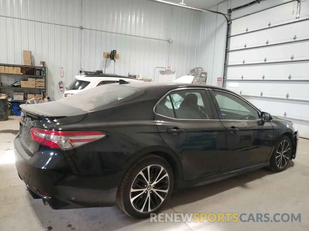3 Photograph of a damaged car 4T1B11HK4KU680896 TOYOTA CAMRY 2019