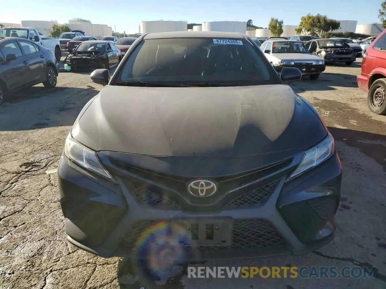 5 Photograph of a damaged car 4T1B11HK4KU684415 TOYOTA CAMRY 2019