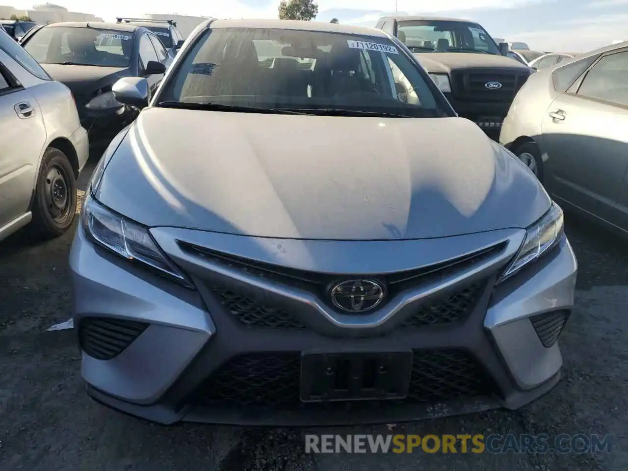 5 Photograph of a damaged car 4T1B11HK4KU684656 TOYOTA CAMRY 2019