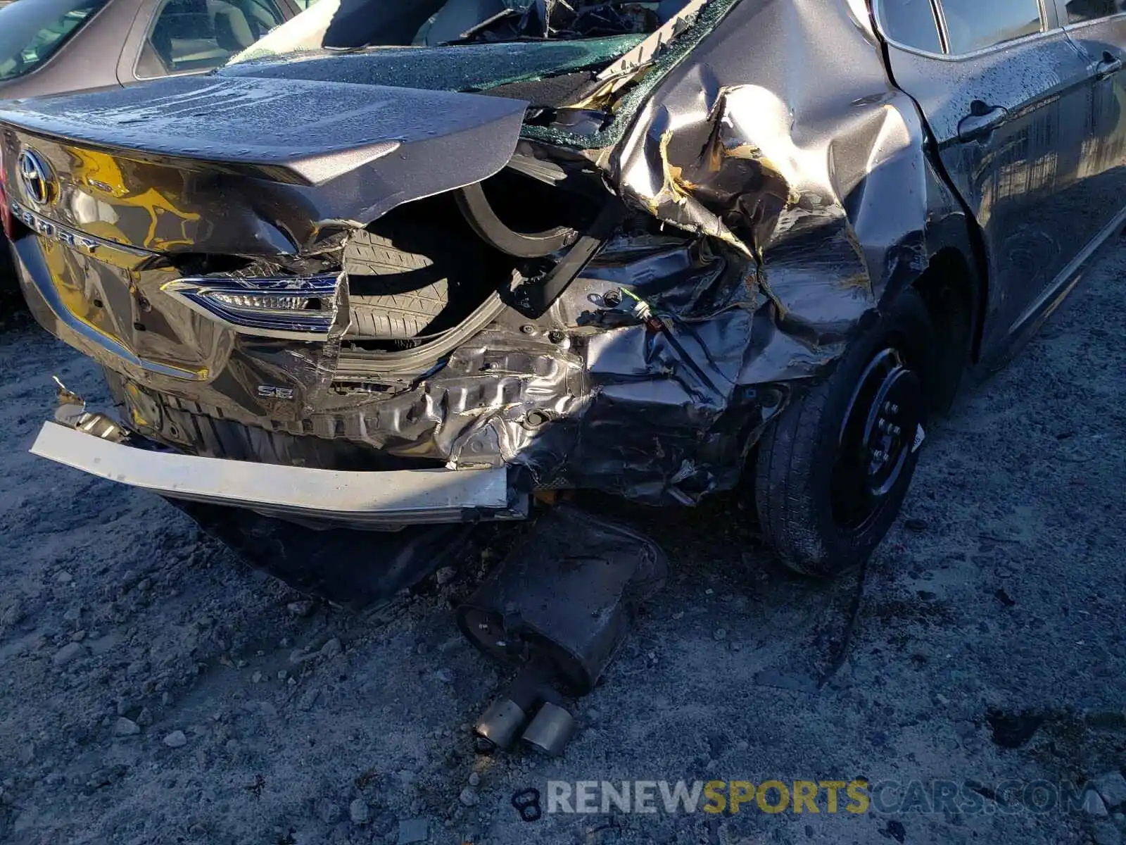 9 Photograph of a damaged car 4T1B11HK4KU685855 TOYOTA CAMRY 2019