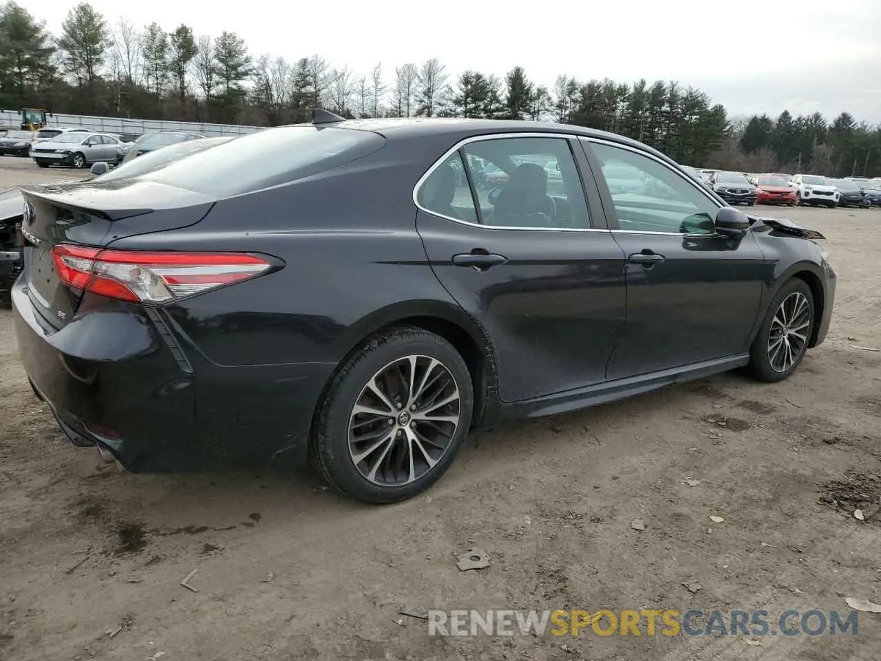 3 Photograph of a damaged car 4T1B11HK4KU687301 TOYOTA CAMRY 2019
