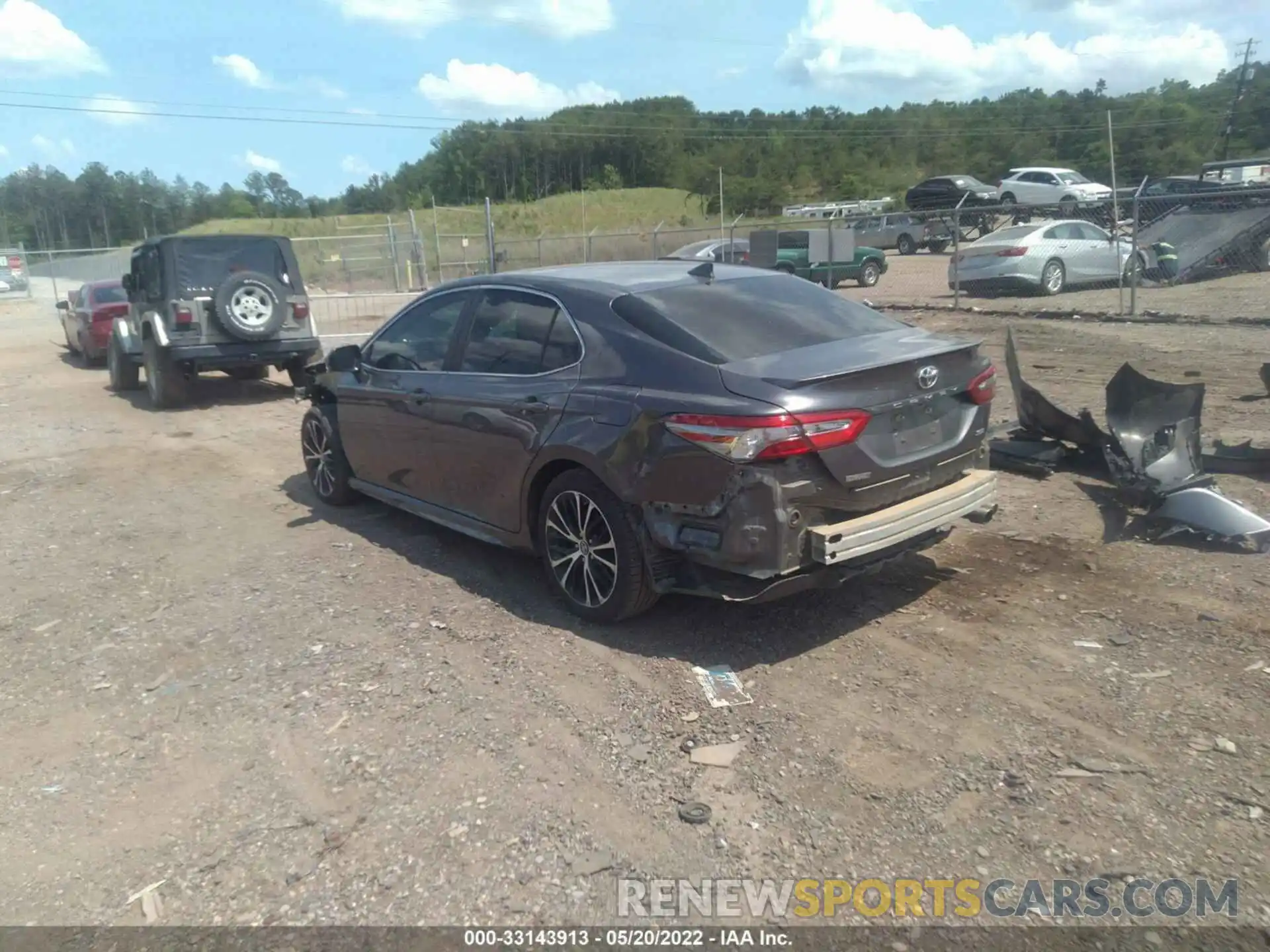 3 Photograph of a damaged car 4T1B11HK4KU687721 TOYOTA CAMRY 2019