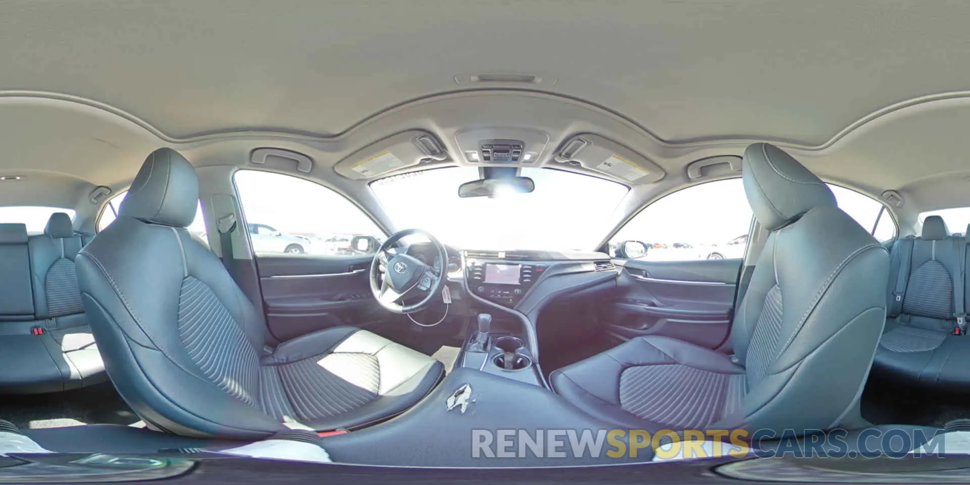 13 Photograph of a damaged car 4T1B11HK4KU690196 TOYOTA CAMRY 2019