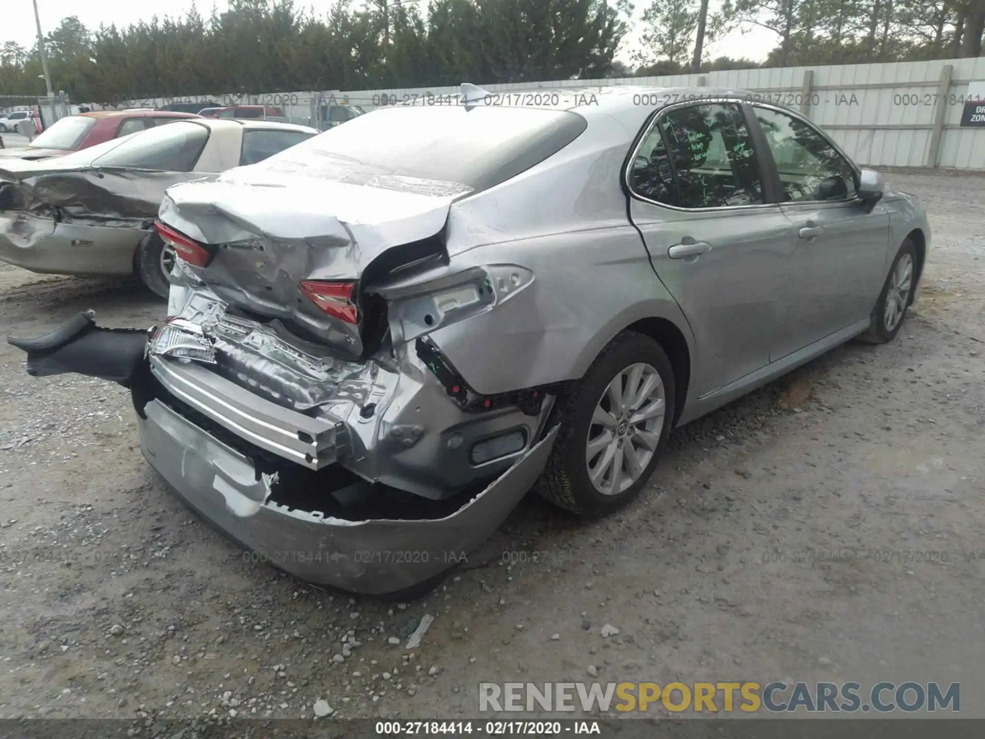 4 Photograph of a damaged car 4T1B11HK4KU690912 TOYOTA CAMRY 2019