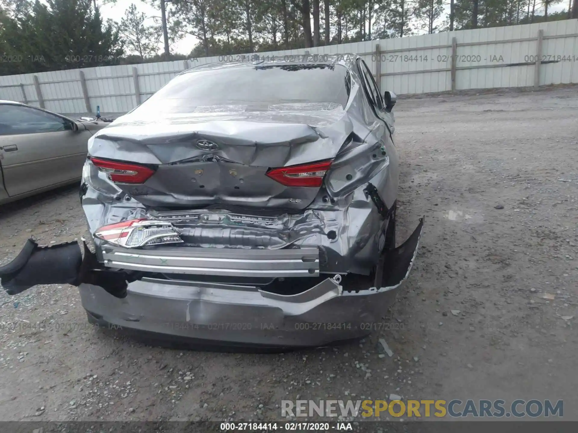 6 Photograph of a damaged car 4T1B11HK4KU690912 TOYOTA CAMRY 2019