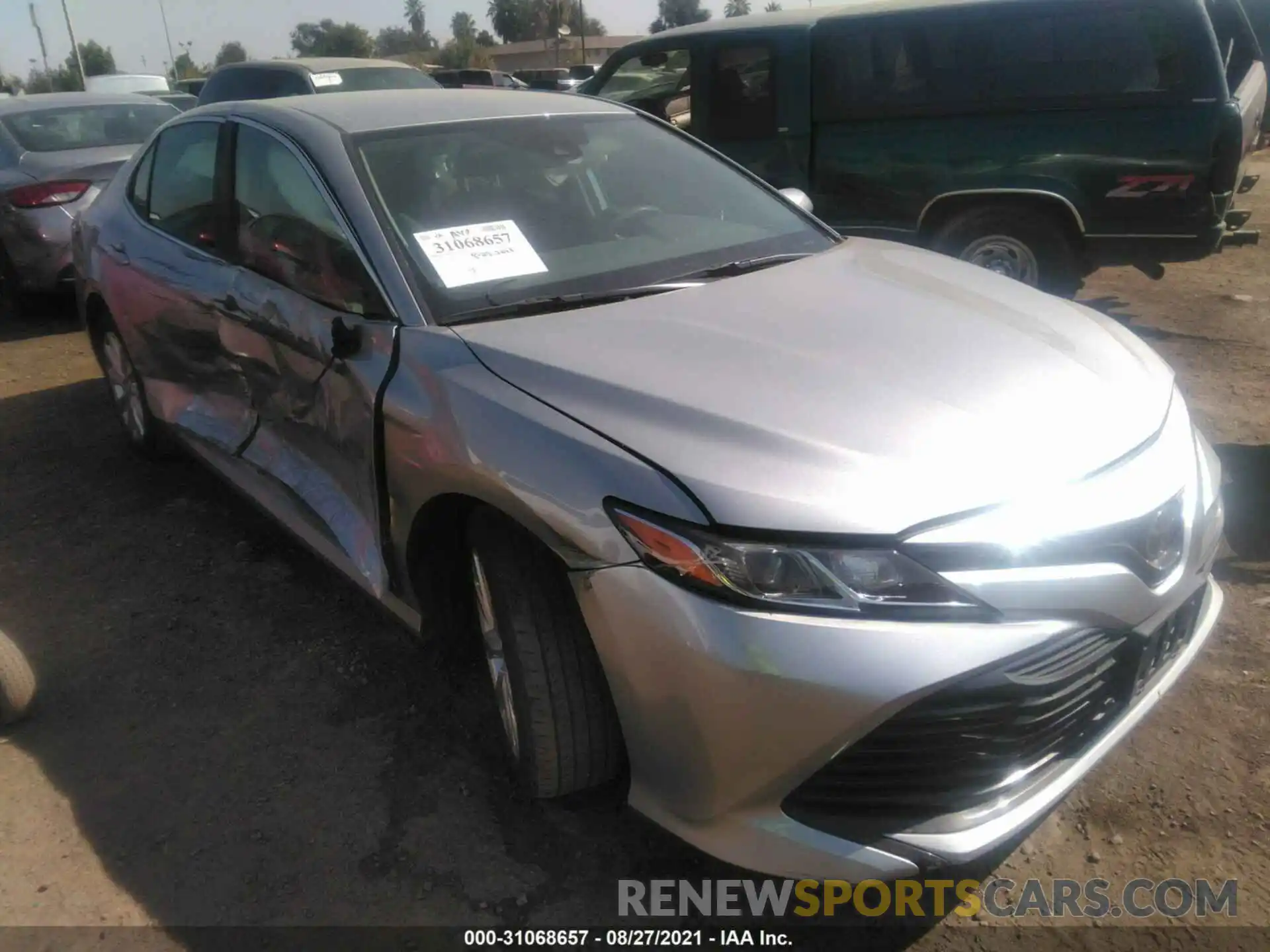 1 Photograph of a damaged car 4T1B11HK4KU692031 TOYOTA CAMRY 2019