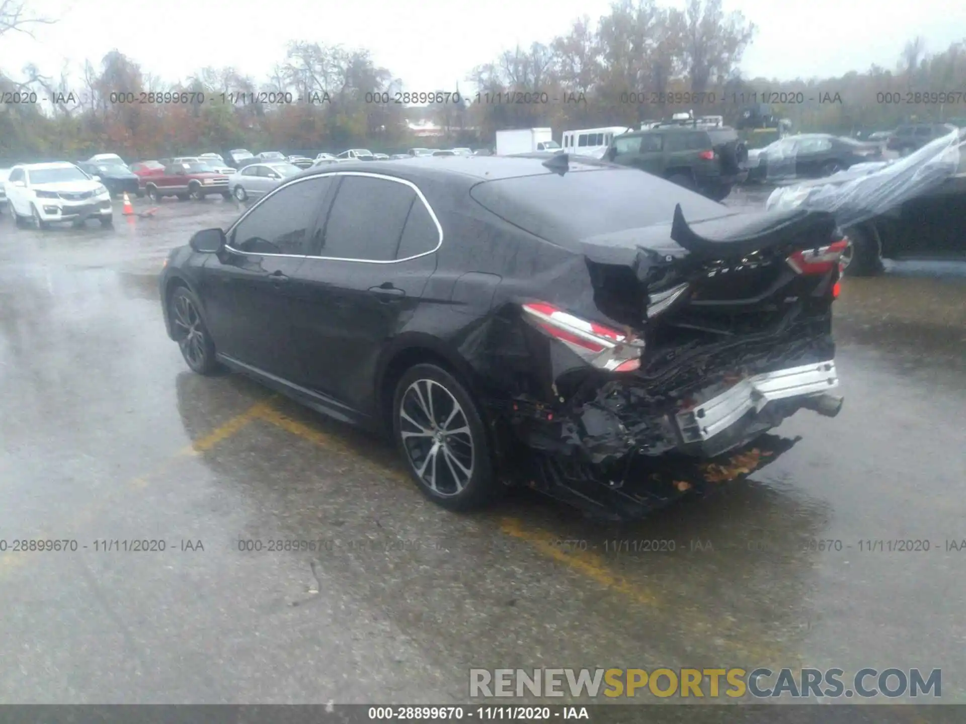 3 Photograph of a damaged car 4T1B11HK4KU692398 TOYOTA CAMRY 2019