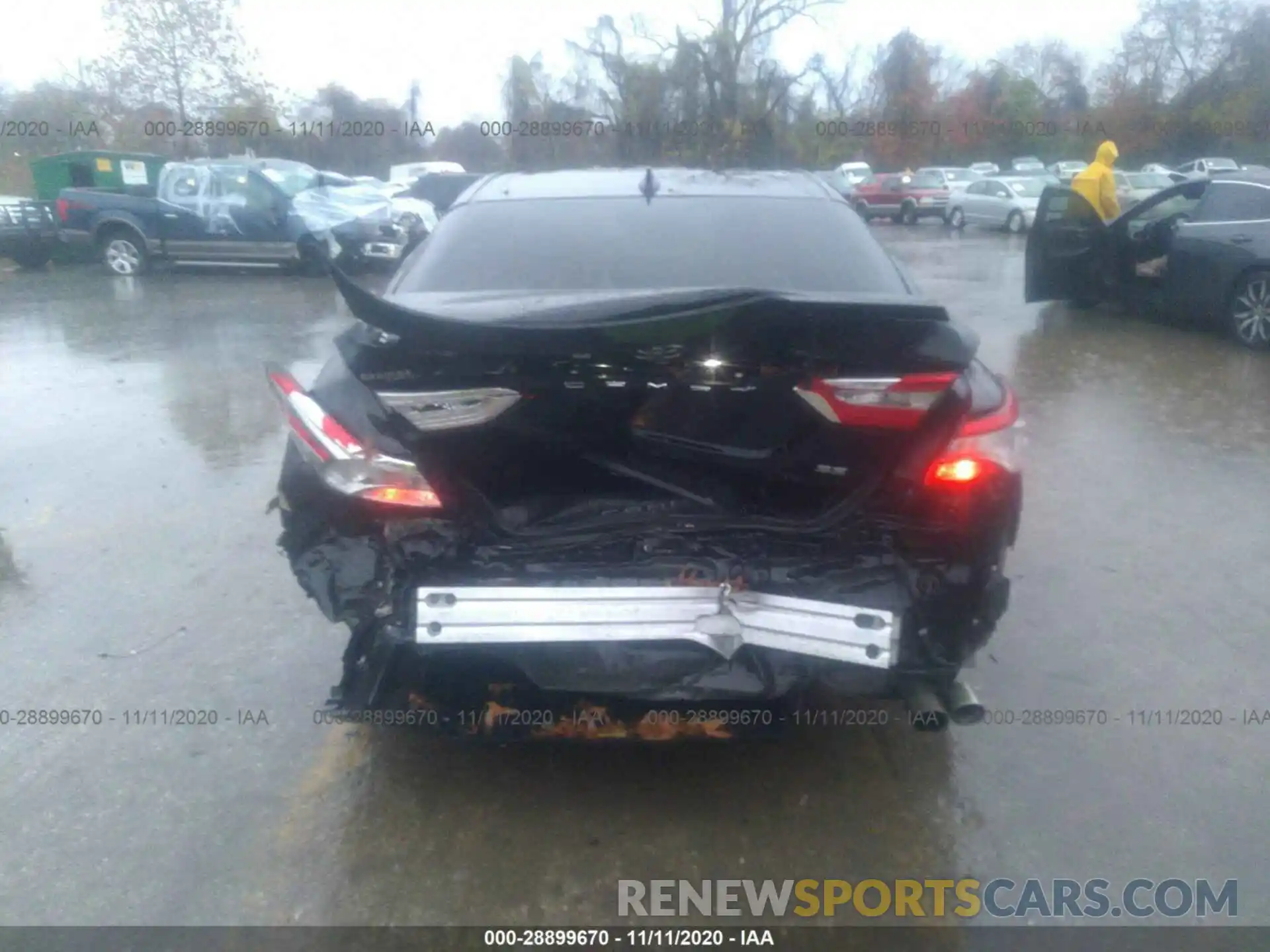 6 Photograph of a damaged car 4T1B11HK4KU692398 TOYOTA CAMRY 2019