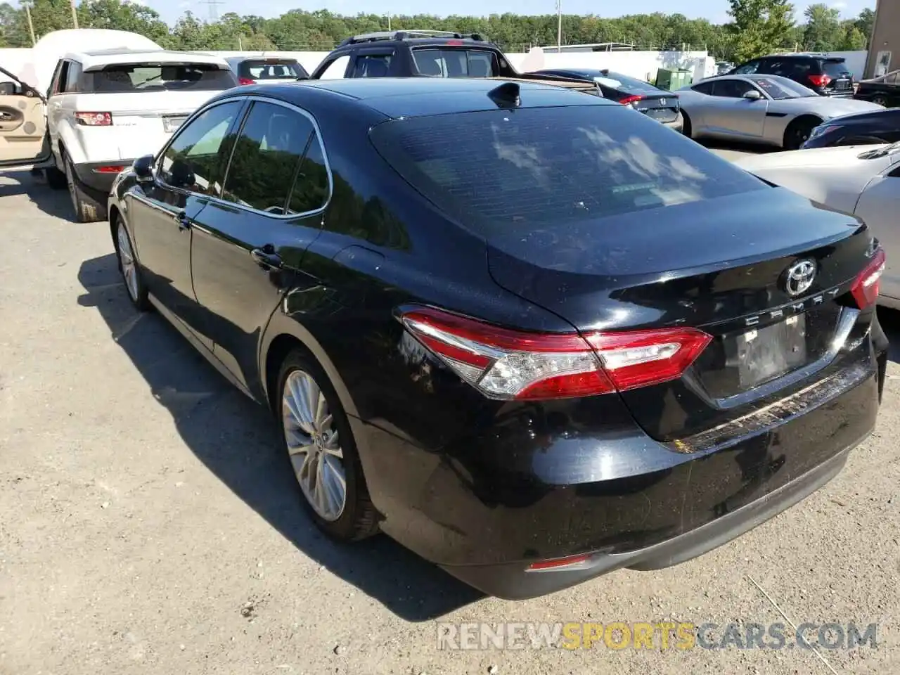 3 Photograph of a damaged car 4T1B11HK4KU694510 TOYOTA CAMRY 2019