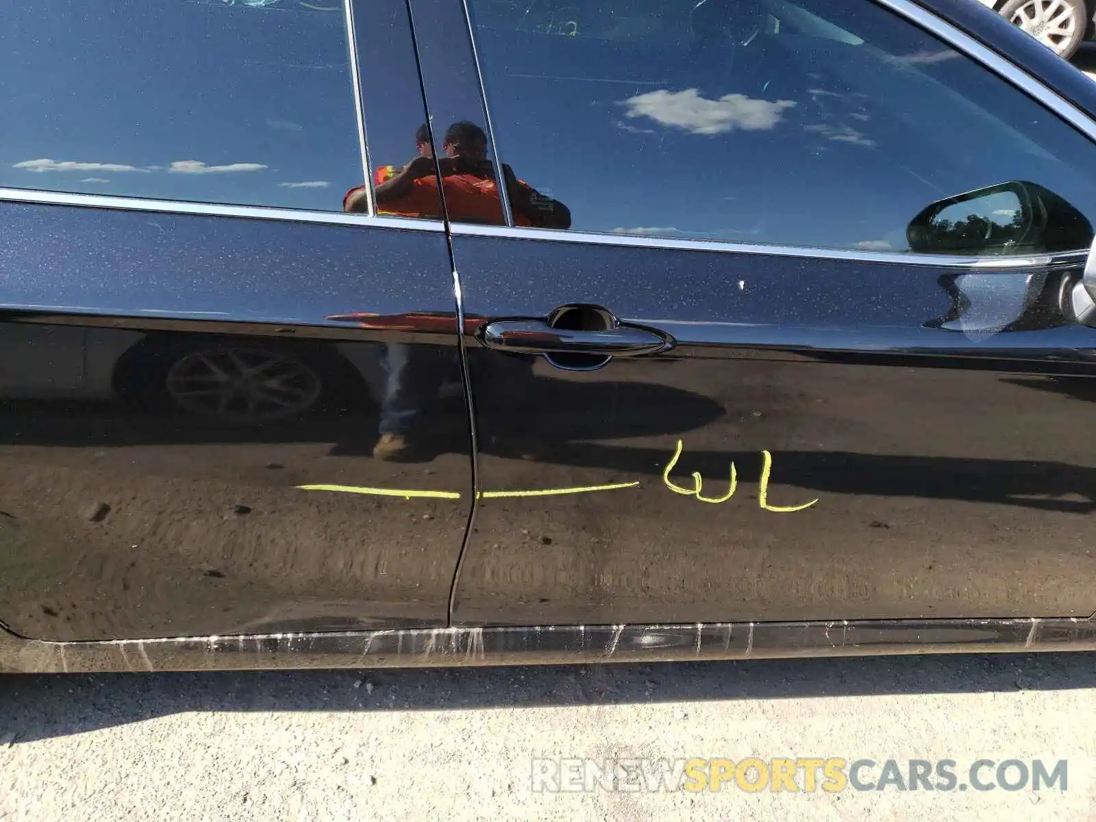 9 Photograph of a damaged car 4T1B11HK4KU694510 TOYOTA CAMRY 2019