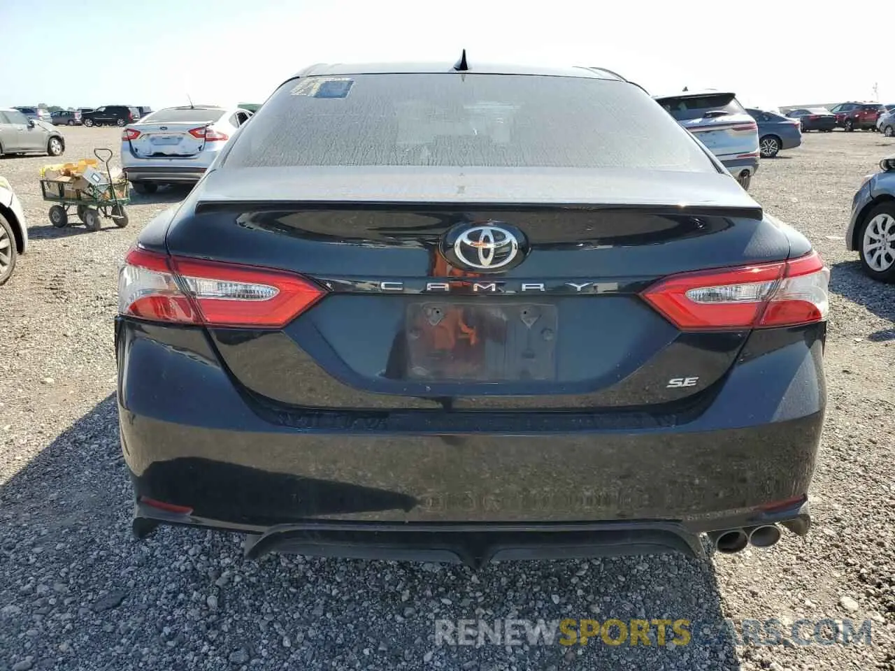 6 Photograph of a damaged car 4T1B11HK4KU695575 TOYOTA CAMRY 2019