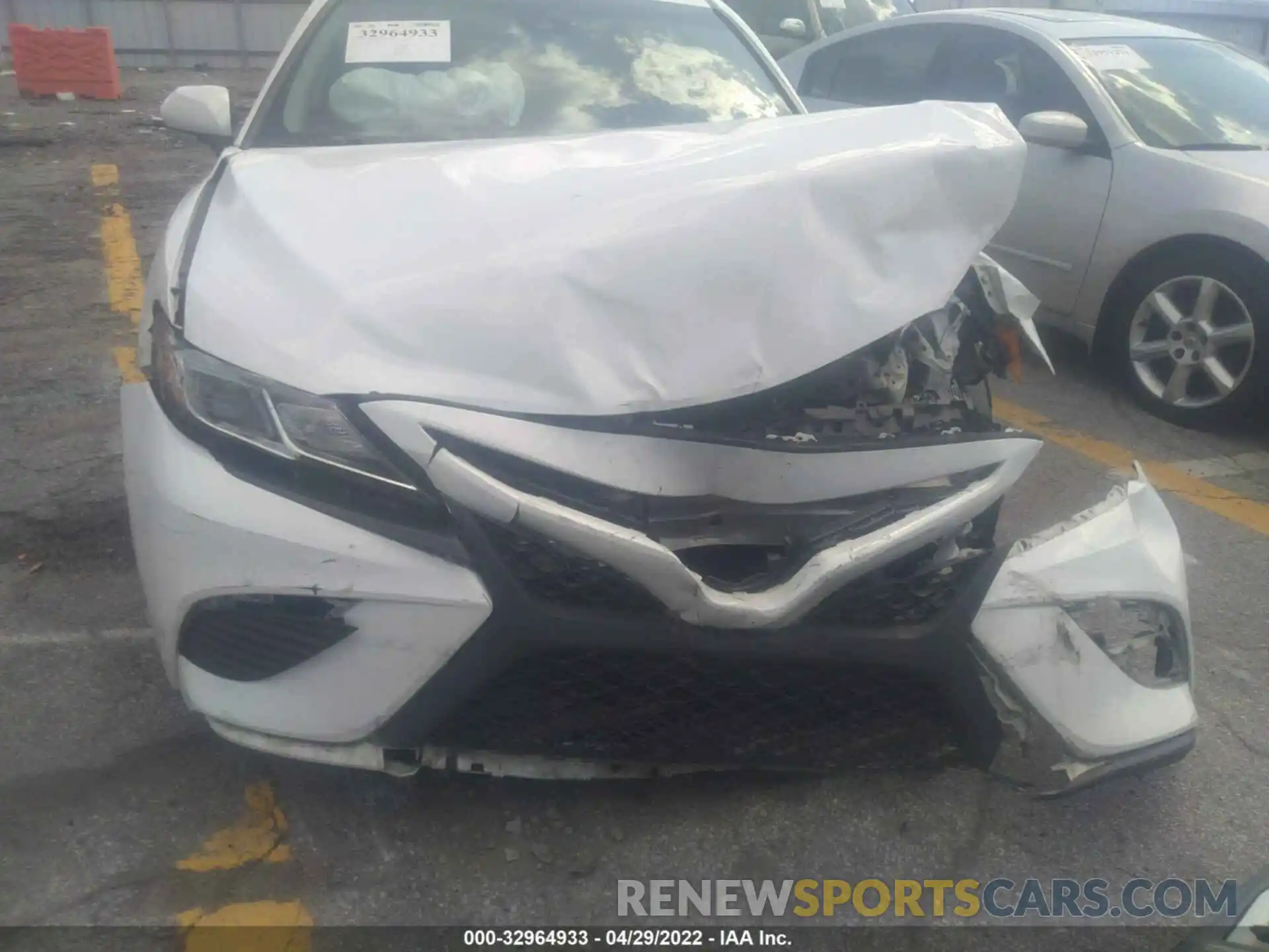 6 Photograph of a damaged car 4T1B11HK4KU701861 TOYOTA CAMRY 2019