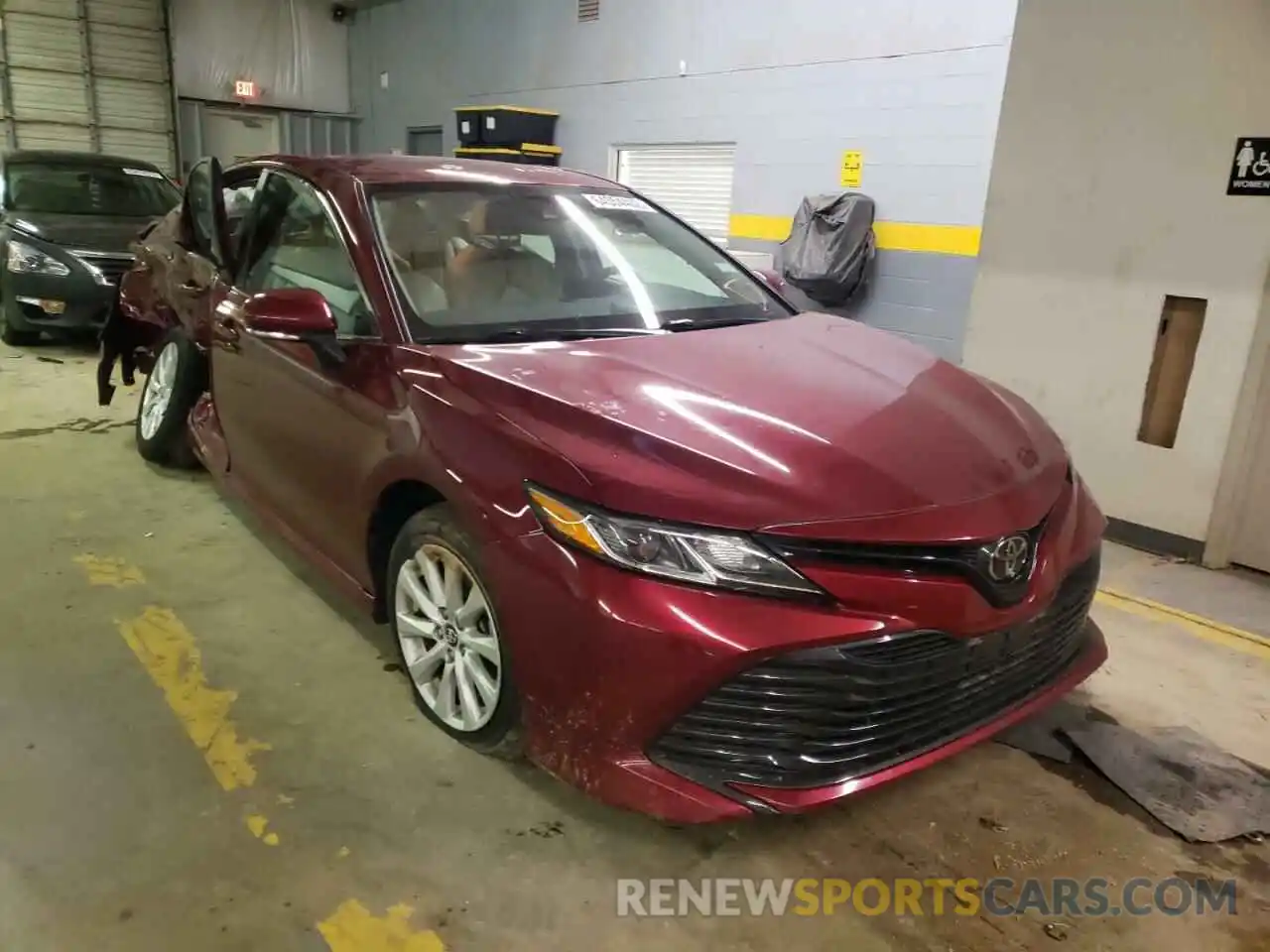 1 Photograph of a damaged car 4T1B11HK4KU704761 TOYOTA CAMRY 2019