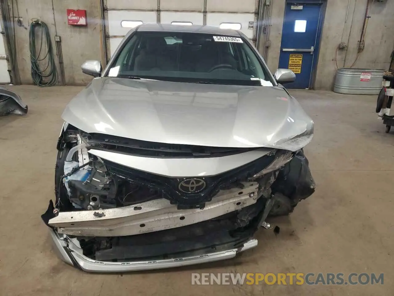 5 Photograph of a damaged car 4T1B11HK4KU706669 TOYOTA CAMRY 2019