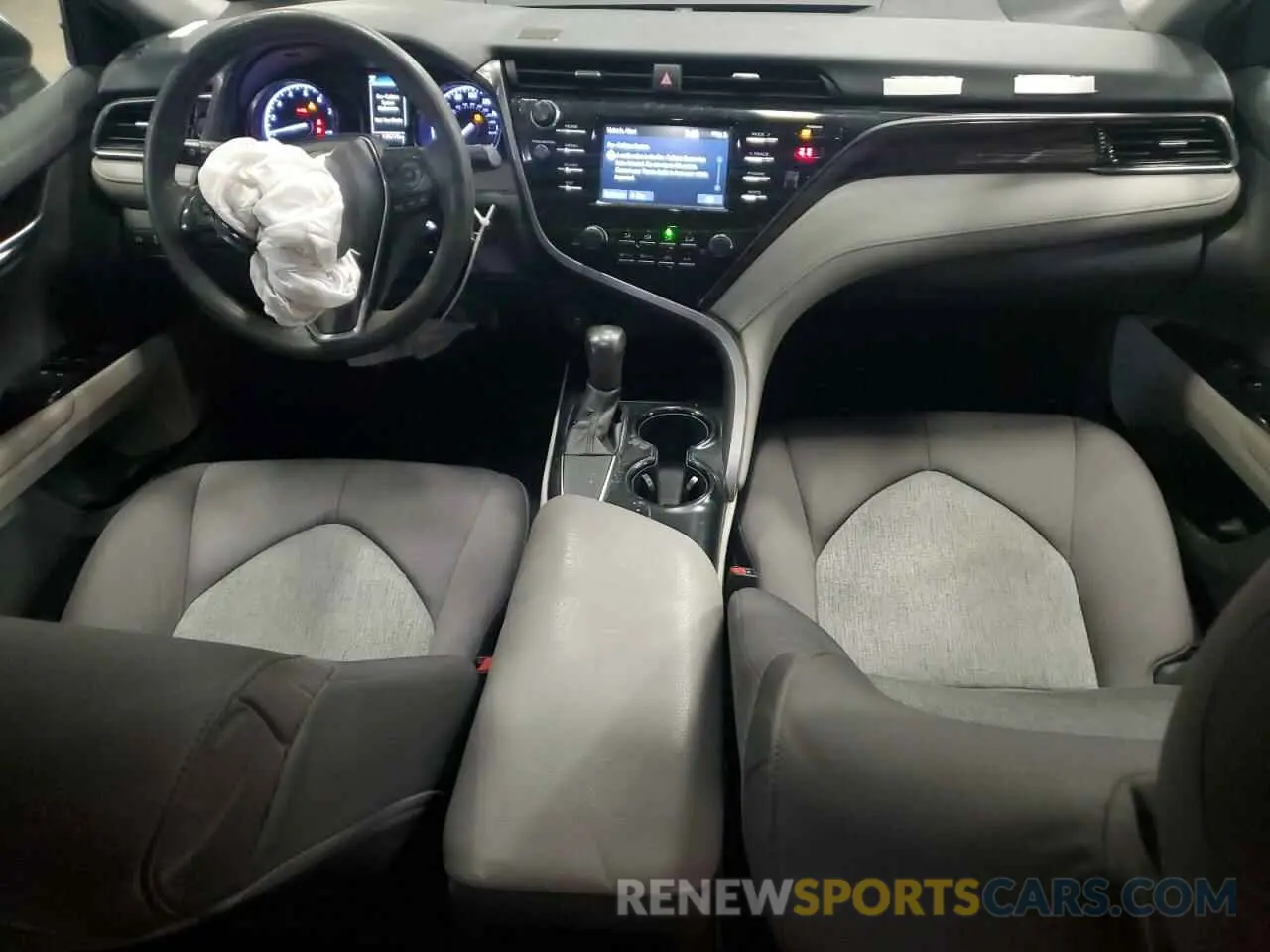 8 Photograph of a damaged car 4T1B11HK4KU706669 TOYOTA CAMRY 2019