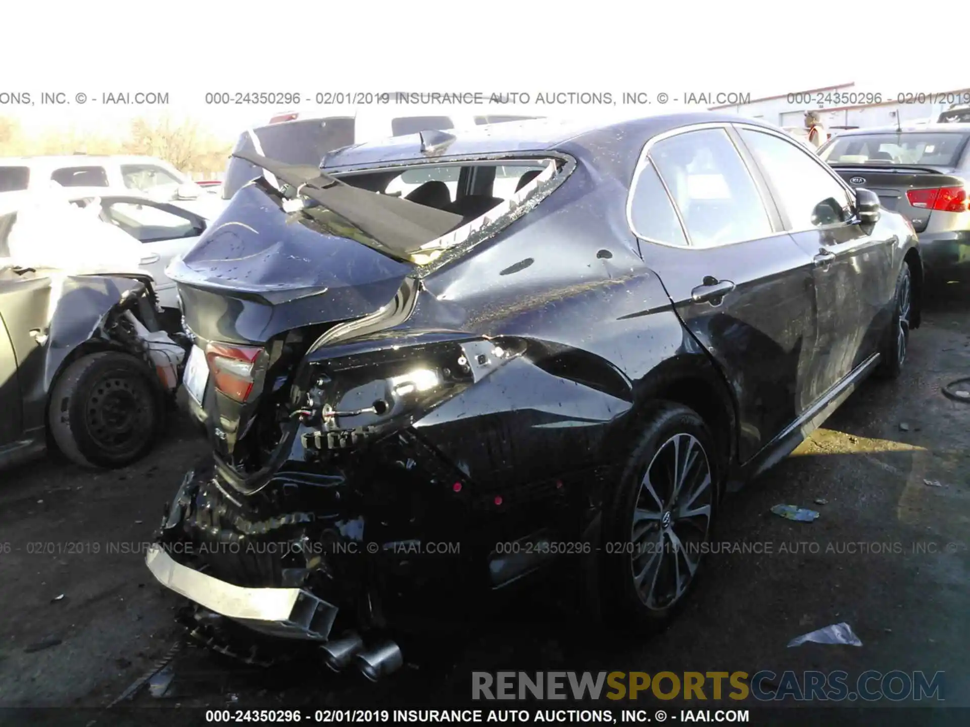 4 Photograph of a damaged car 4T1B11HK4KU717736 TOYOTA CAMRY 2019