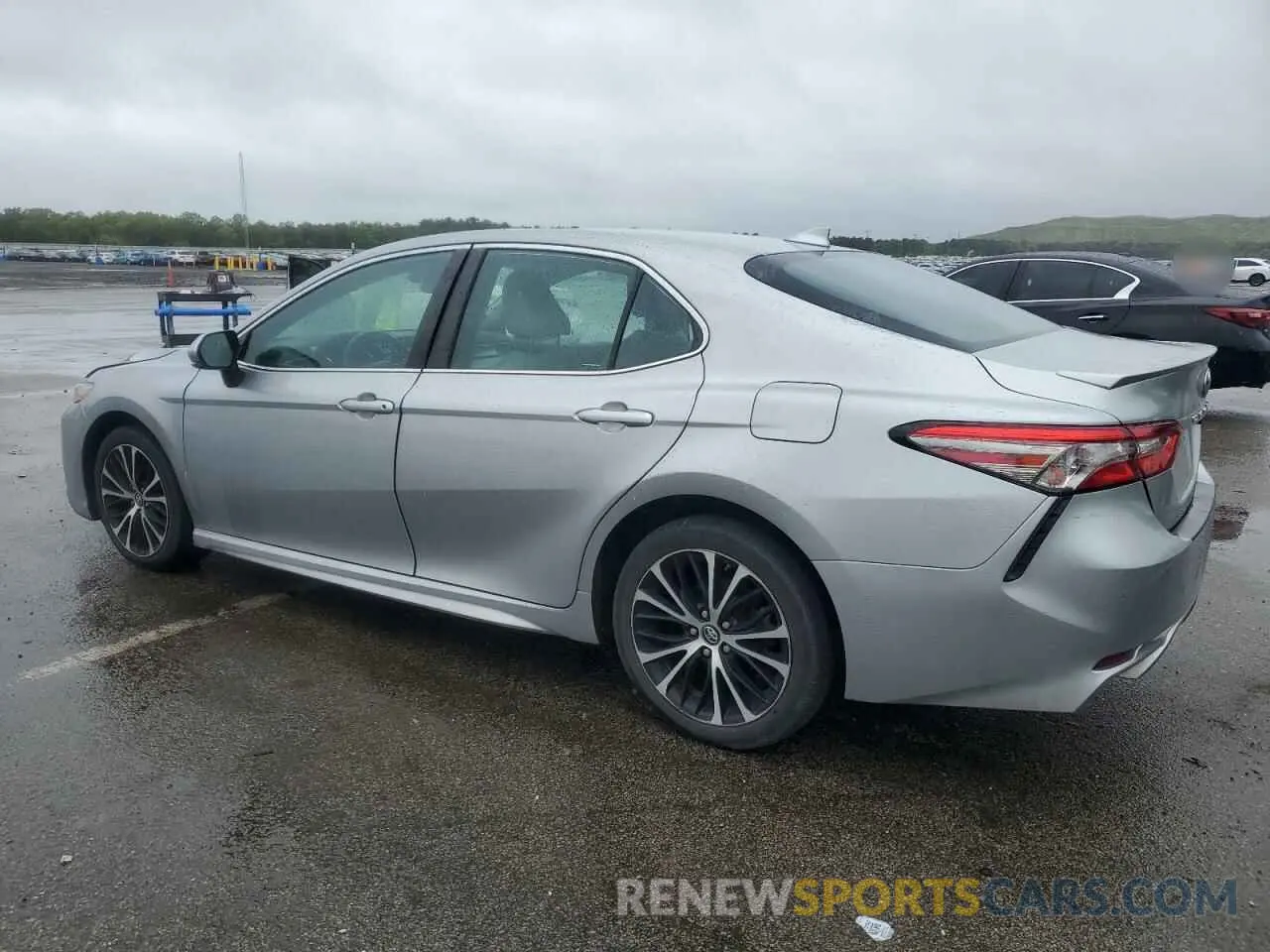 2 Photograph of a damaged car 4T1B11HK4KU717798 TOYOTA CAMRY 2019