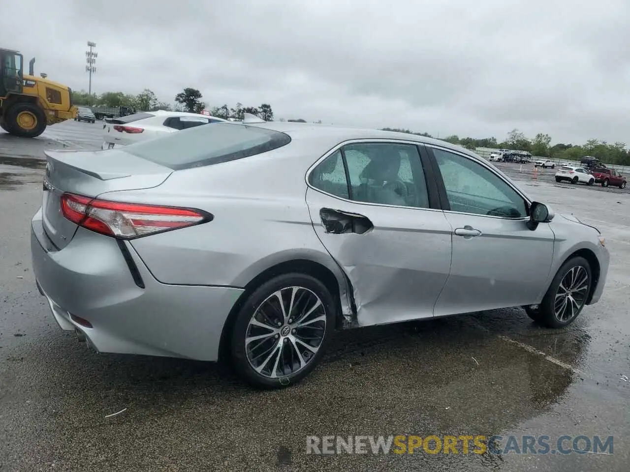 3 Photograph of a damaged car 4T1B11HK4KU717798 TOYOTA CAMRY 2019