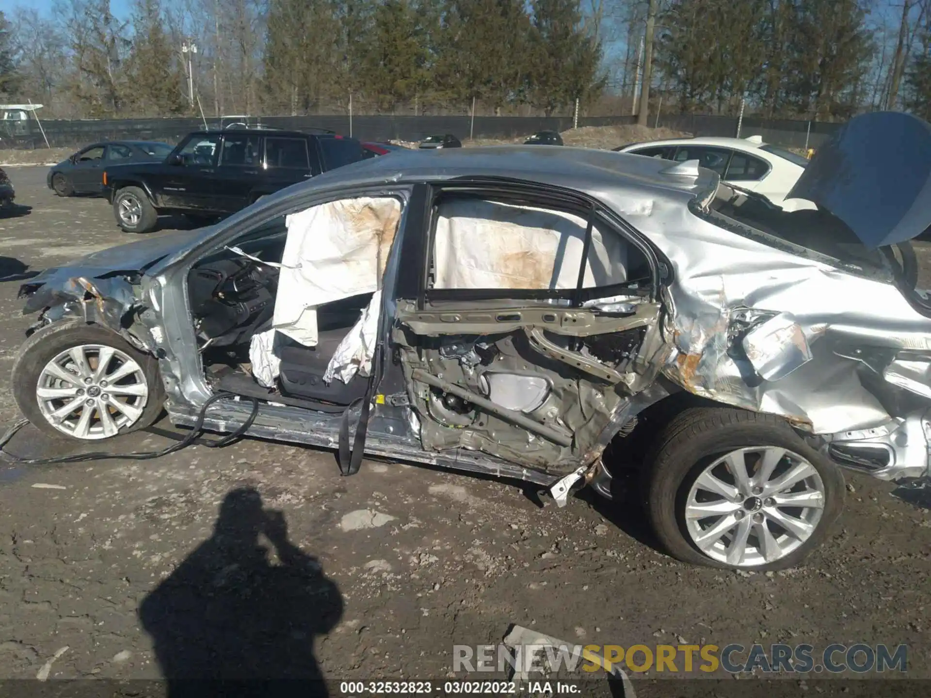 6 Photograph of a damaged car 4T1B11HK4KU717994 TOYOTA CAMRY 2019