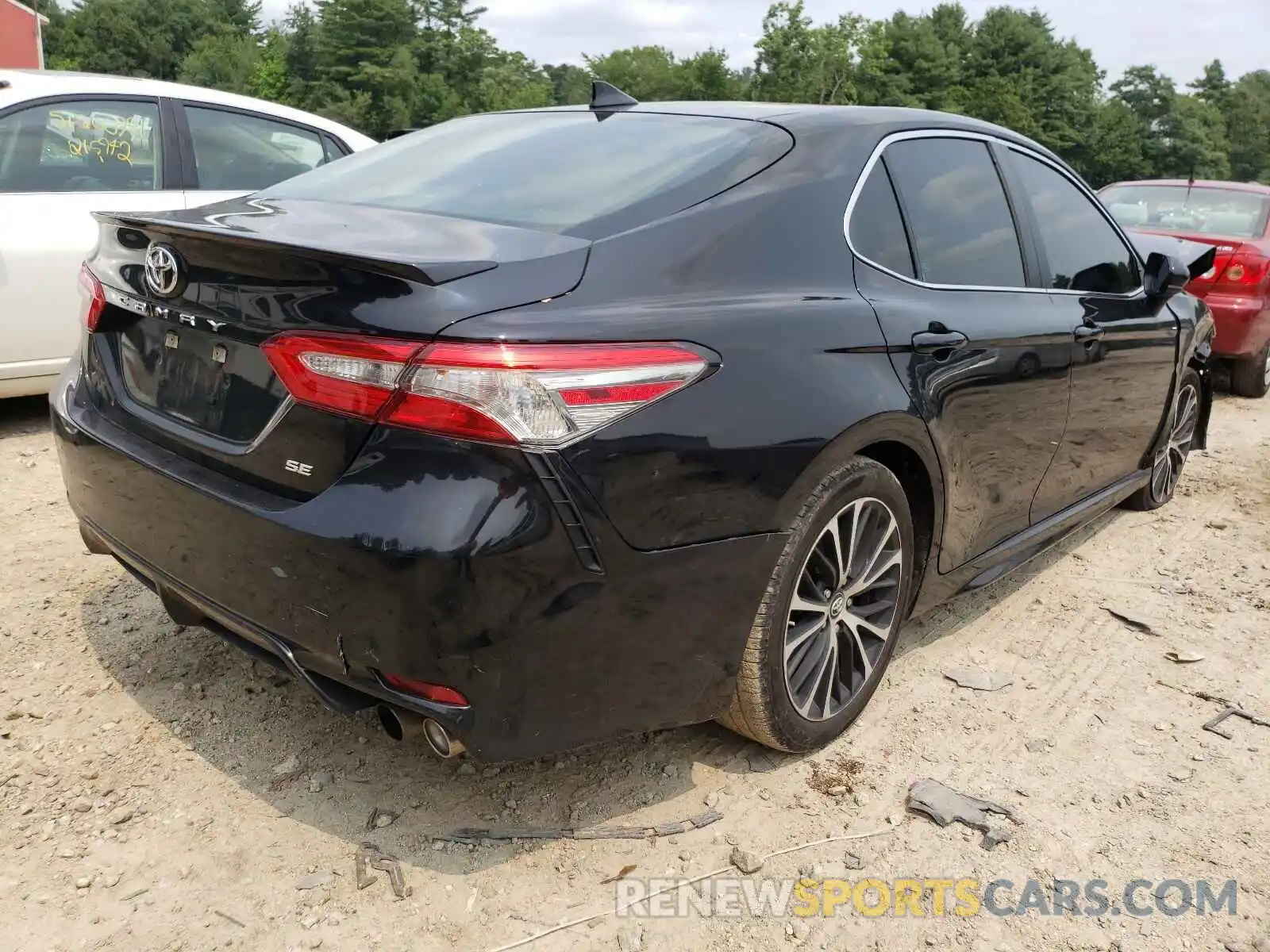 4 Photograph of a damaged car 4T1B11HK4KU718188 TOYOTA CAMRY 2019