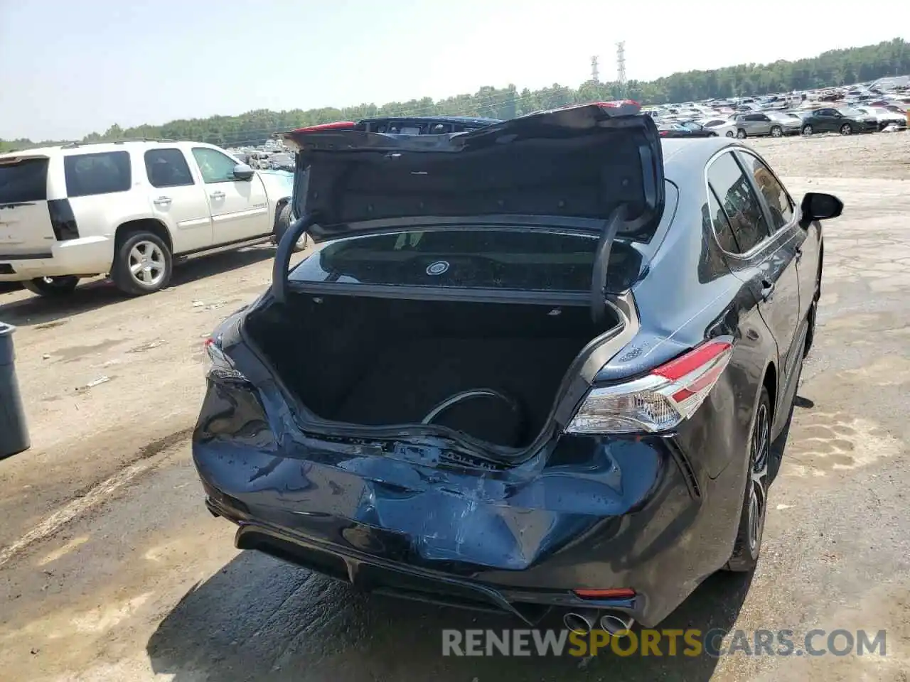 9 Photograph of a damaged car 4T1B11HK4KU720815 TOYOTA CAMRY 2019