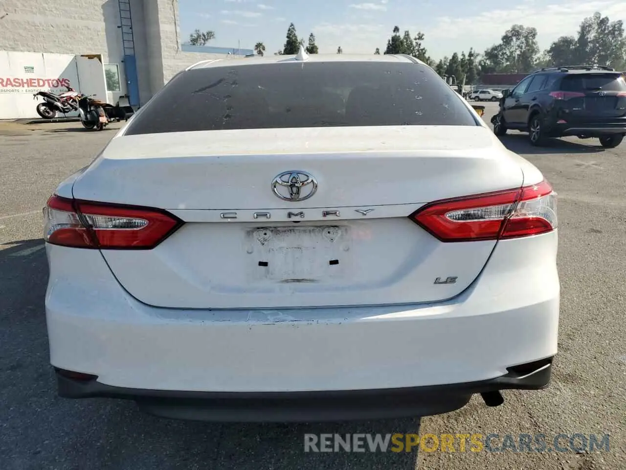 6 Photograph of a damaged car 4T1B11HK4KU721026 TOYOTA CAMRY 2019