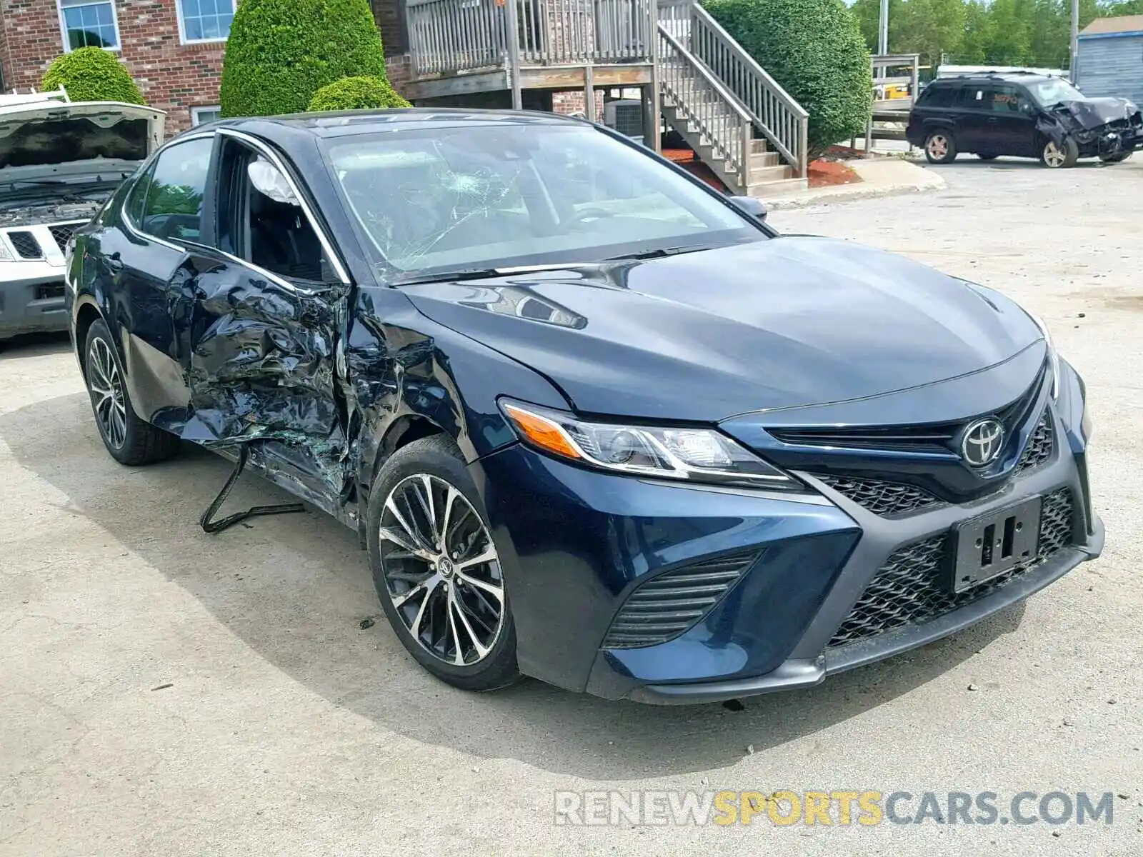 1 Photograph of a damaged car 4T1B11HK4KU725884 TOYOTA CAMRY 2019