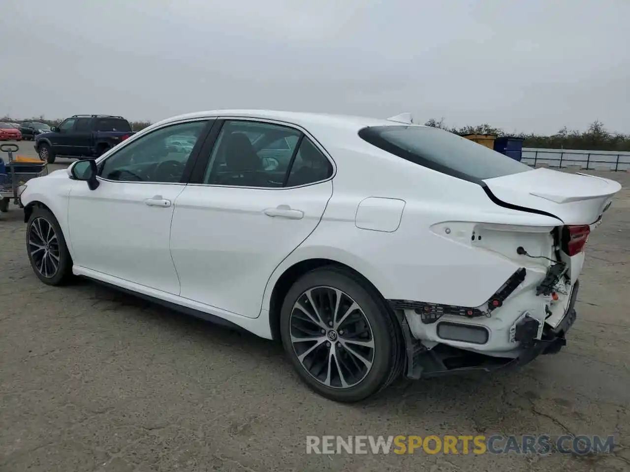 2 Photograph of a damaged car 4T1B11HK4KU727120 TOYOTA CAMRY 2019