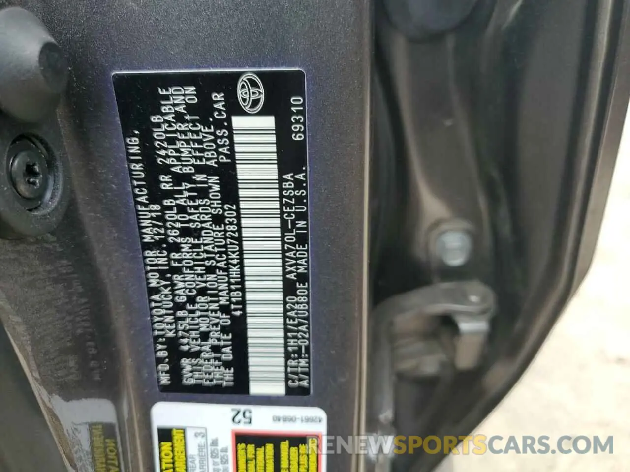 12 Photograph of a damaged car 4T1B11HK4KU728302 TOYOTA CAMRY 2019