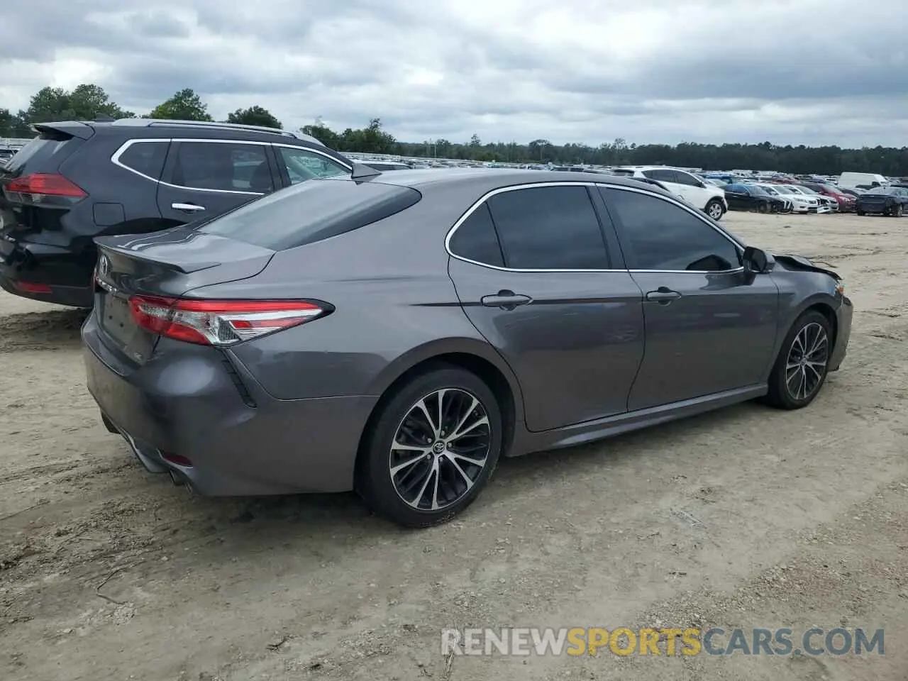 3 Photograph of a damaged car 4T1B11HK4KU728302 TOYOTA CAMRY 2019