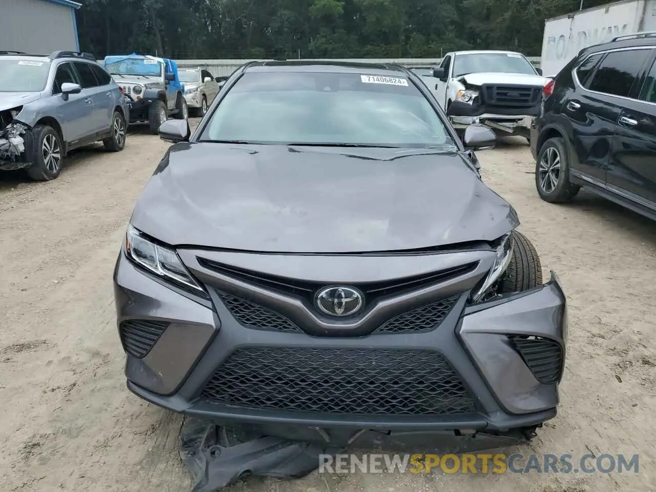 5 Photograph of a damaged car 4T1B11HK4KU728302 TOYOTA CAMRY 2019
