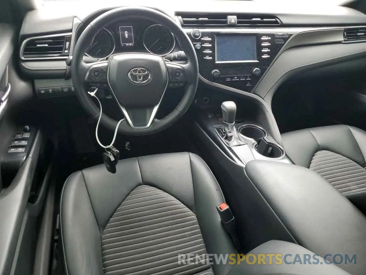 8 Photograph of a damaged car 4T1B11HK4KU728302 TOYOTA CAMRY 2019