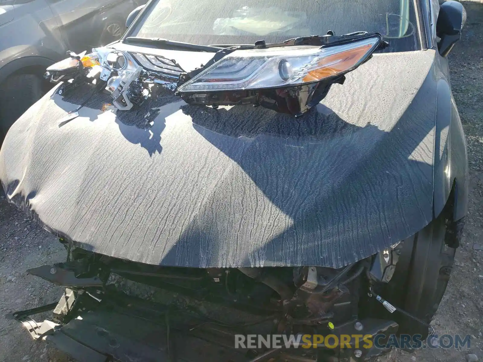 9 Photograph of a damaged car 4T1B11HK4KU728364 TOYOTA CAMRY 2019