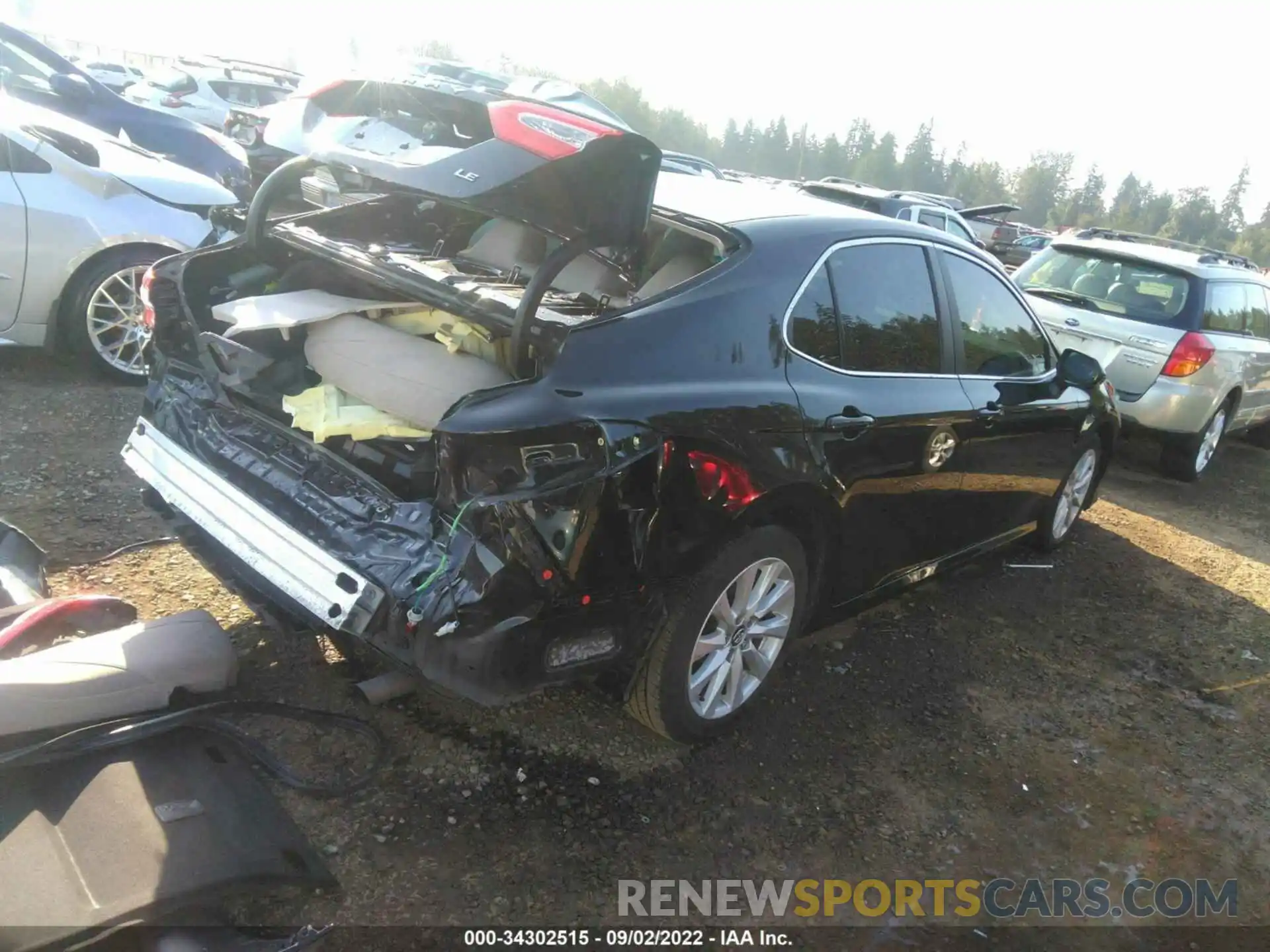 4 Photograph of a damaged car 4T1B11HK4KU730146 TOYOTA CAMRY 2019